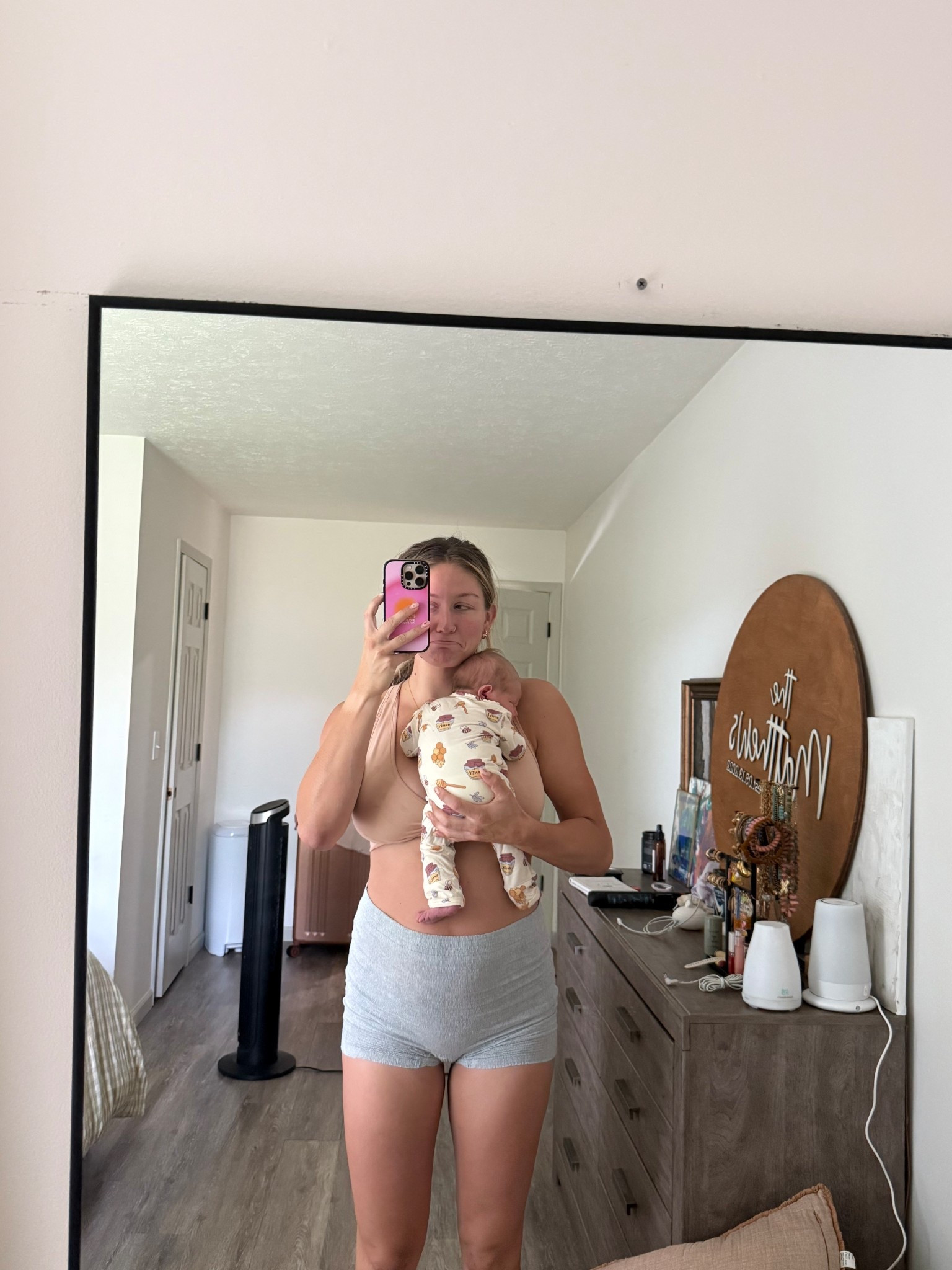 Postpartum essentials: Frida mom diapers (hands down the best) and a lot of good nursing bras lol

Wearing small busty in bra #postpartum #postsartunessentials #nursing