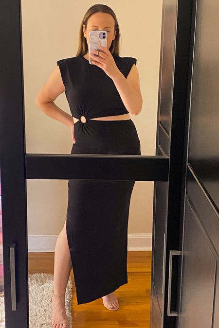 In love with this dress. The cutout actually gives an hourglass illusion. And the shoulder pads give the top a nice shape. It’s very flattering. Under $100!  Nice jersey knit too. Very soft and flowy. 

Spring dress, wedding guest dress, summer  

#LTKfindsunder100 #LTKwedding