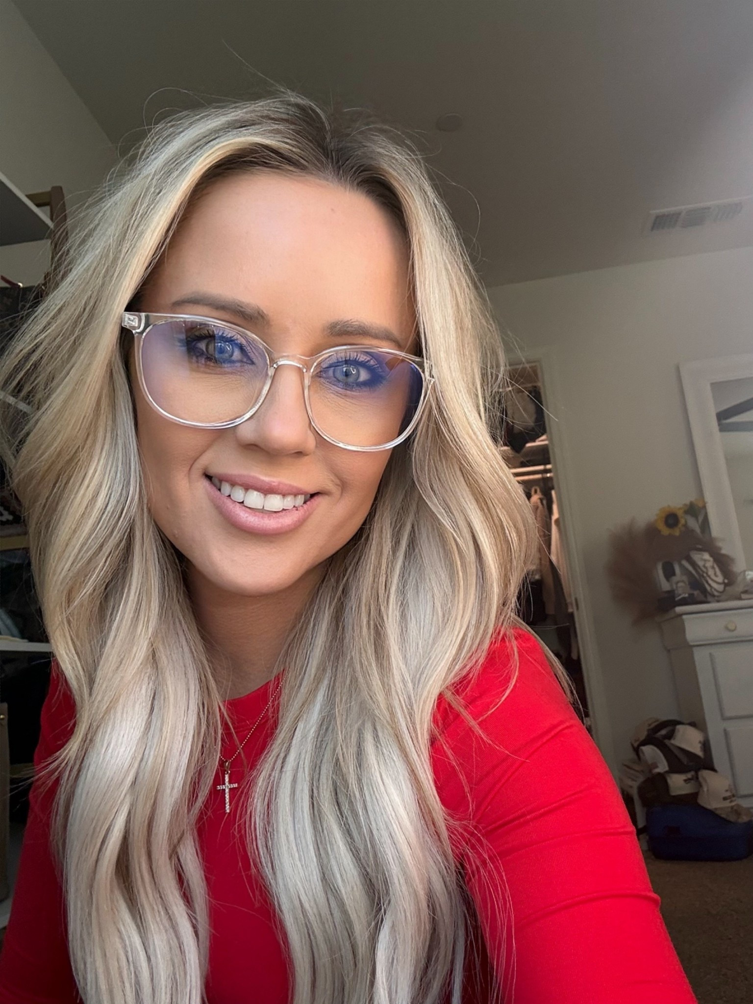 My current everyday glasses 🤍

Clear frame, super lightweight, and perfect if you’re on your phone or computer all day. They don’t feel bulky and they go with literally everything.

Such an easy, affordable upgrade that elevates any basic look. 🤓

#BlueLightGlasses
#ClearFrameGlasses
#EverydayStyle
#NeutralAccessories
#AmazonFinds
#AmazonStyle
#WorkFromHome

#LTKdayinmylife #LTKBeauty #LTKgrwm