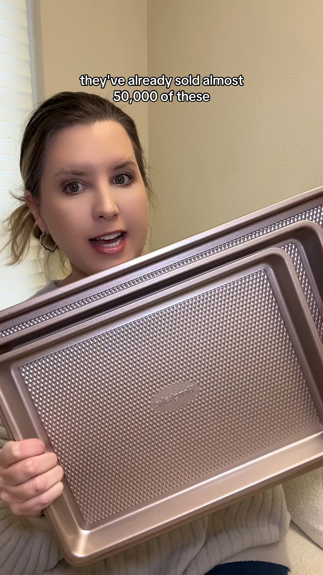 These baking pans are such amazing quality!  They truly are heavy duty and nonstick.  Plus, they are beautiful!🩷

#bakingpans #bakingsheets #pans #hongbake

#LTKSaleAlert #LTKFindsUnder50 #LTKHome