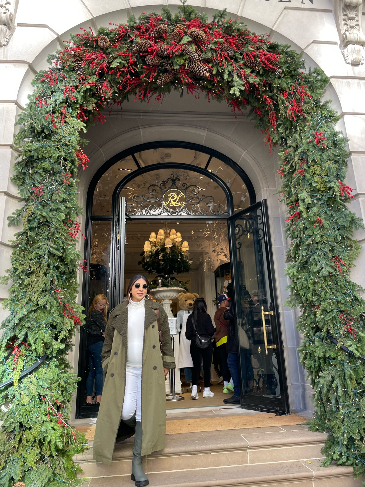 The perfect green winter coat 

#LTKSeasonal #LTKstyletip #LTKHoliday