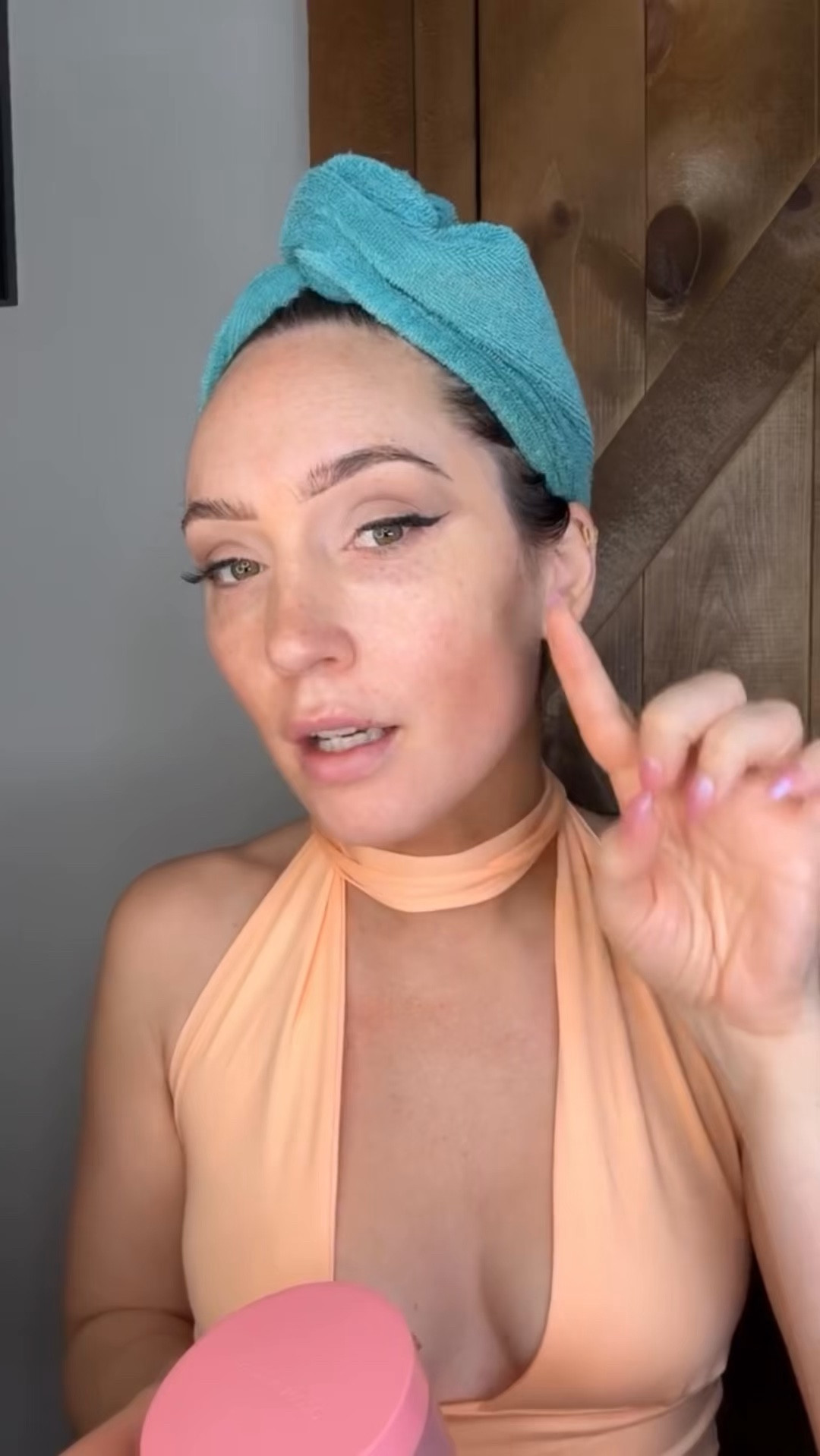 @glowrecipe toner pads are next level! I used the brightening vitamin c here 

#LTKBeauty #LTKSaleAlert #LTKmorningroutine