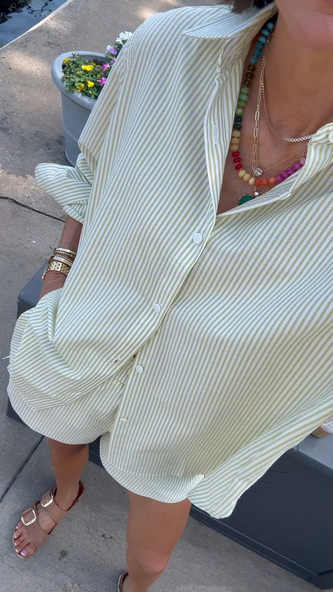 Casual summer outfit 

Wearing size small in top
And shorts