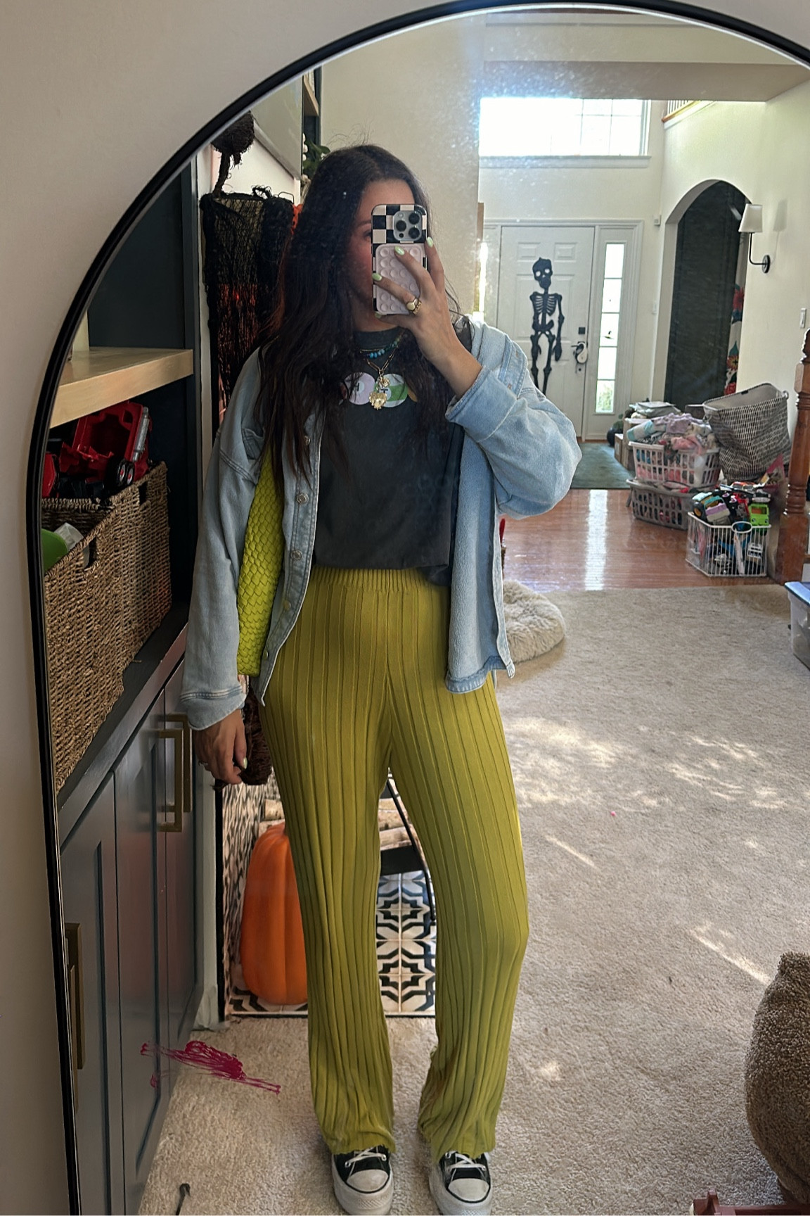 Using your sets separately 🤌🏽✨

I’m in a med pant, XL top, L shacket 