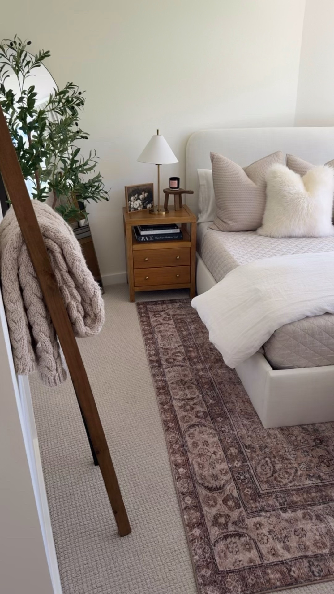Neutral guest bedroom 🤍

Home decor 
Bedding
Bed

#LTKHome