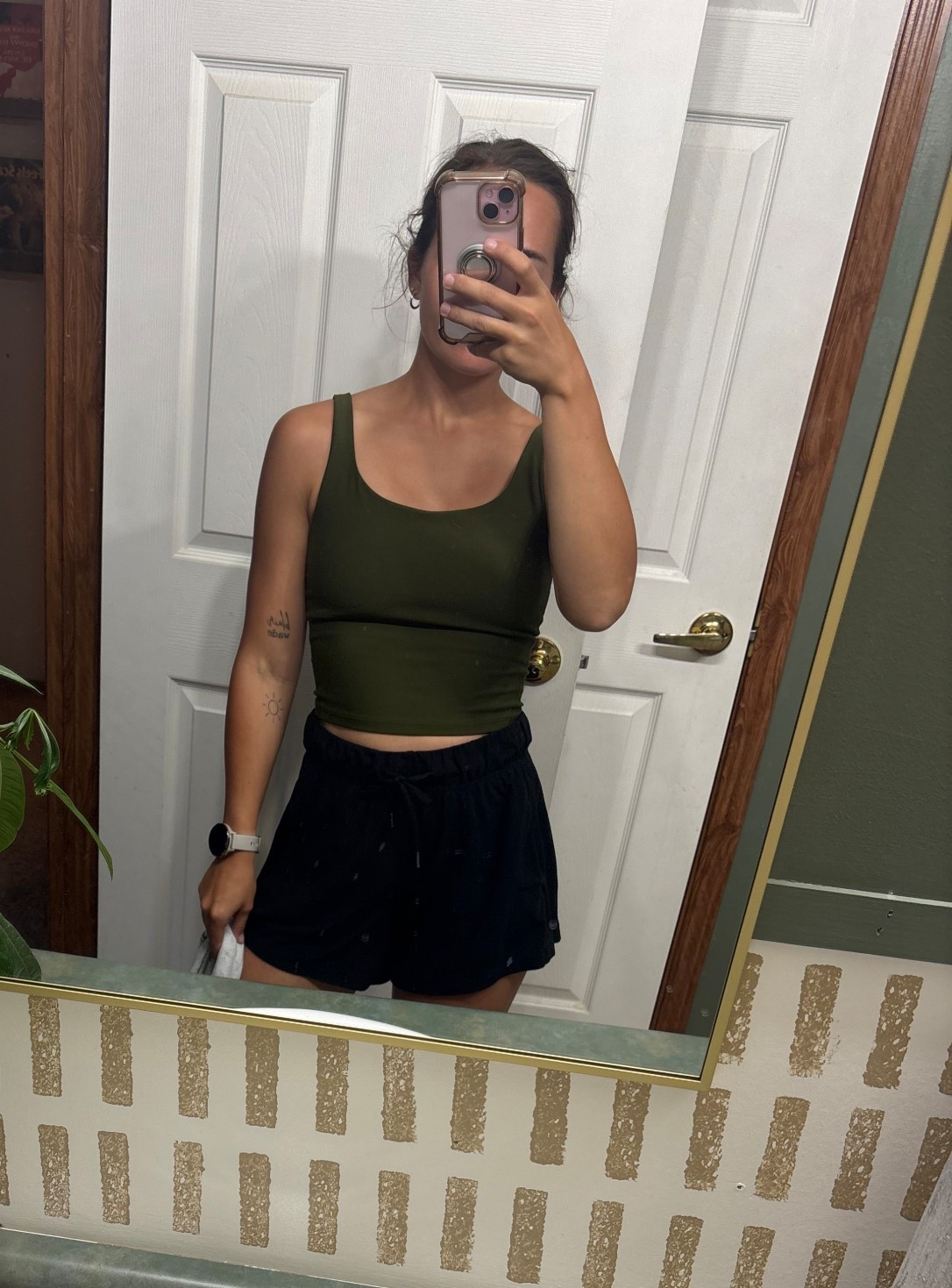 comfy outfit - athletic wear 

#LTKSeasonal #LTKFindsUnder50 #LTKActive