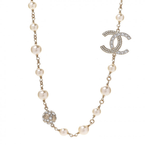 CHANEL Pearl CC Short Necklace Gold | Fashionphile