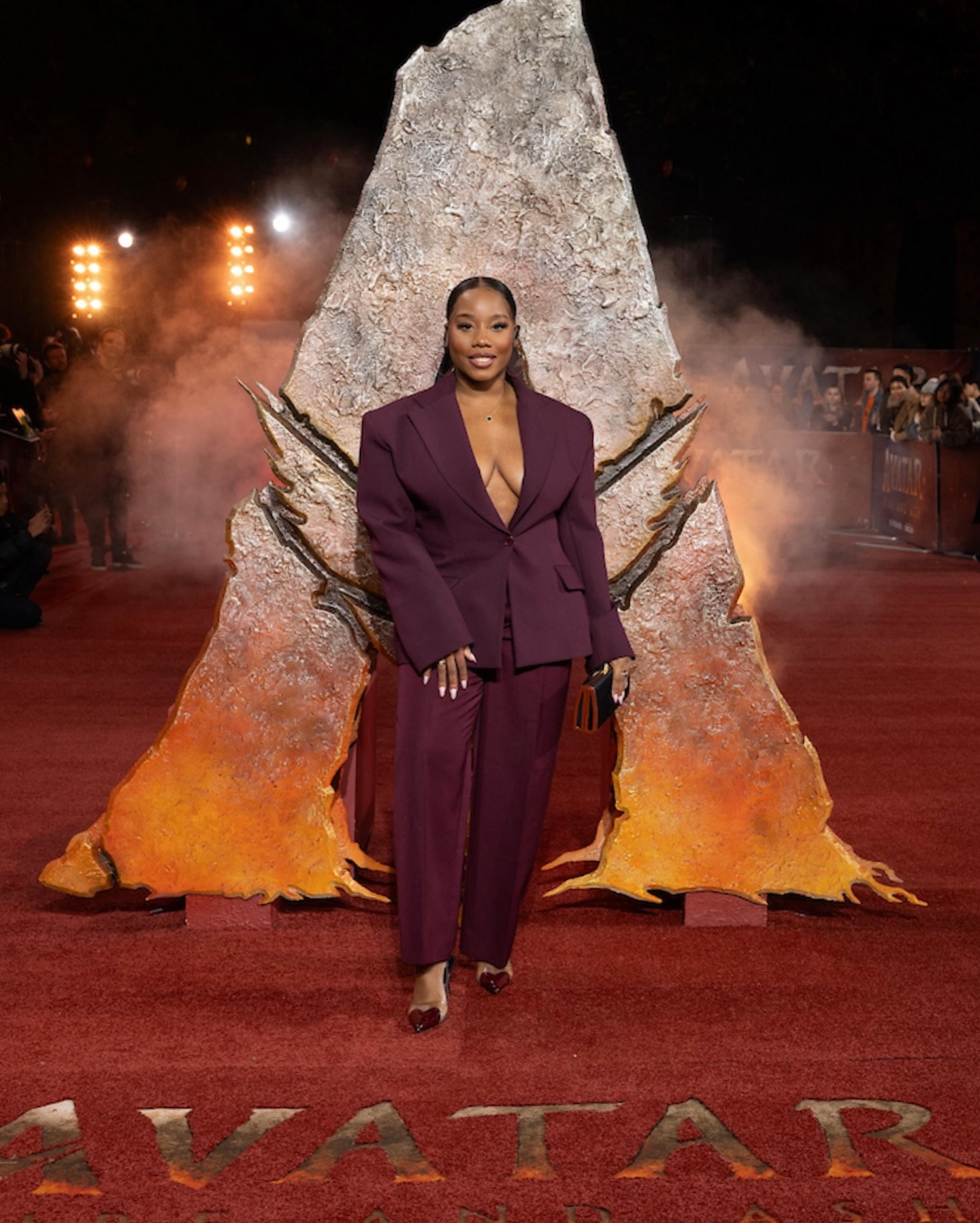 Watched the epic part 3 of @avatar #fireandash last night and absolutely loved it. Sis is a big Avatar fan too 🪼🔥

Thank you for looking after us @concordemedialondon @20thcenturyuk @disneystudiosuk great film end the year ✨

Blazer @asos 
Trousers @asos Menswear