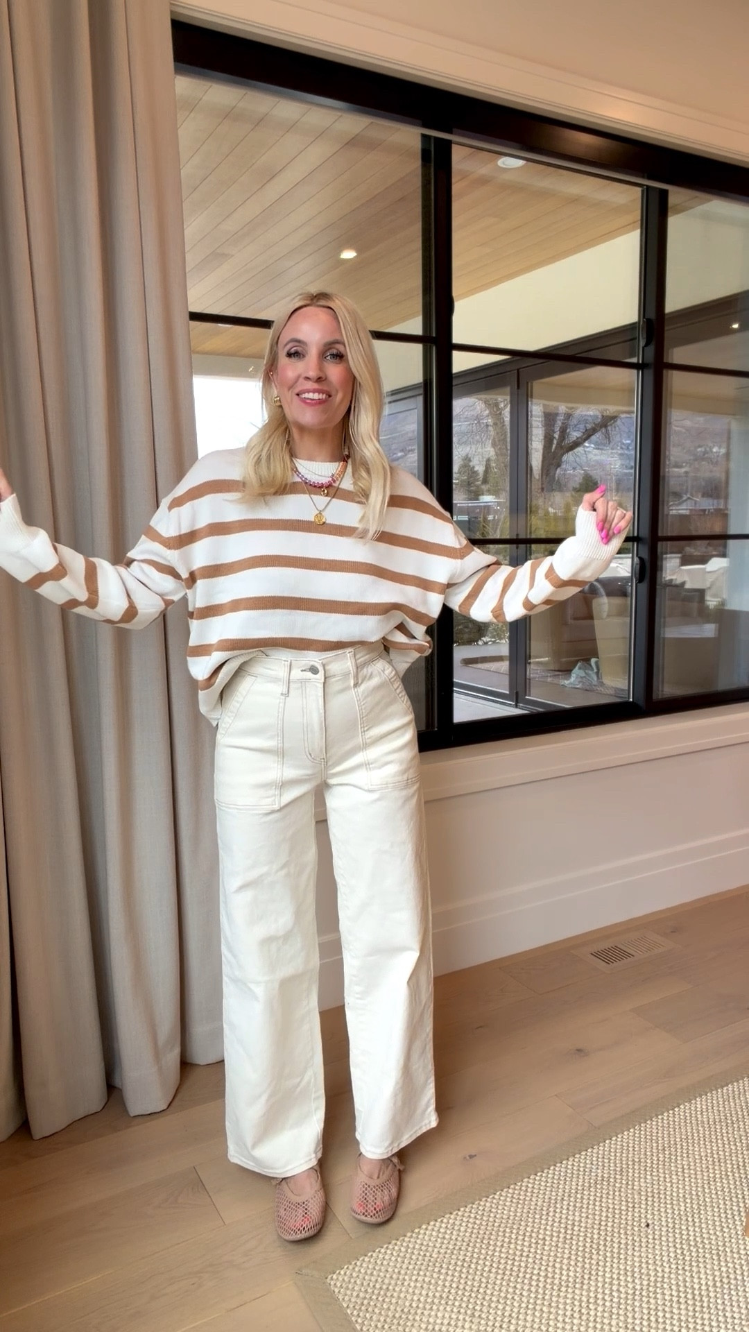 I love this Walmart sweater paired with those pants that look like Madewell! 

#LTKmomlife #LTKootd #LTKgrwm