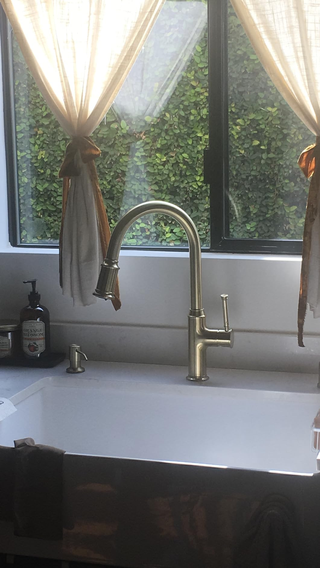 Brushed Bronze Kitchen Faucet with Pull Down Sprayer, Lava Odoro Gold Single Handle Kitchen Sink ... | Amazon (US)