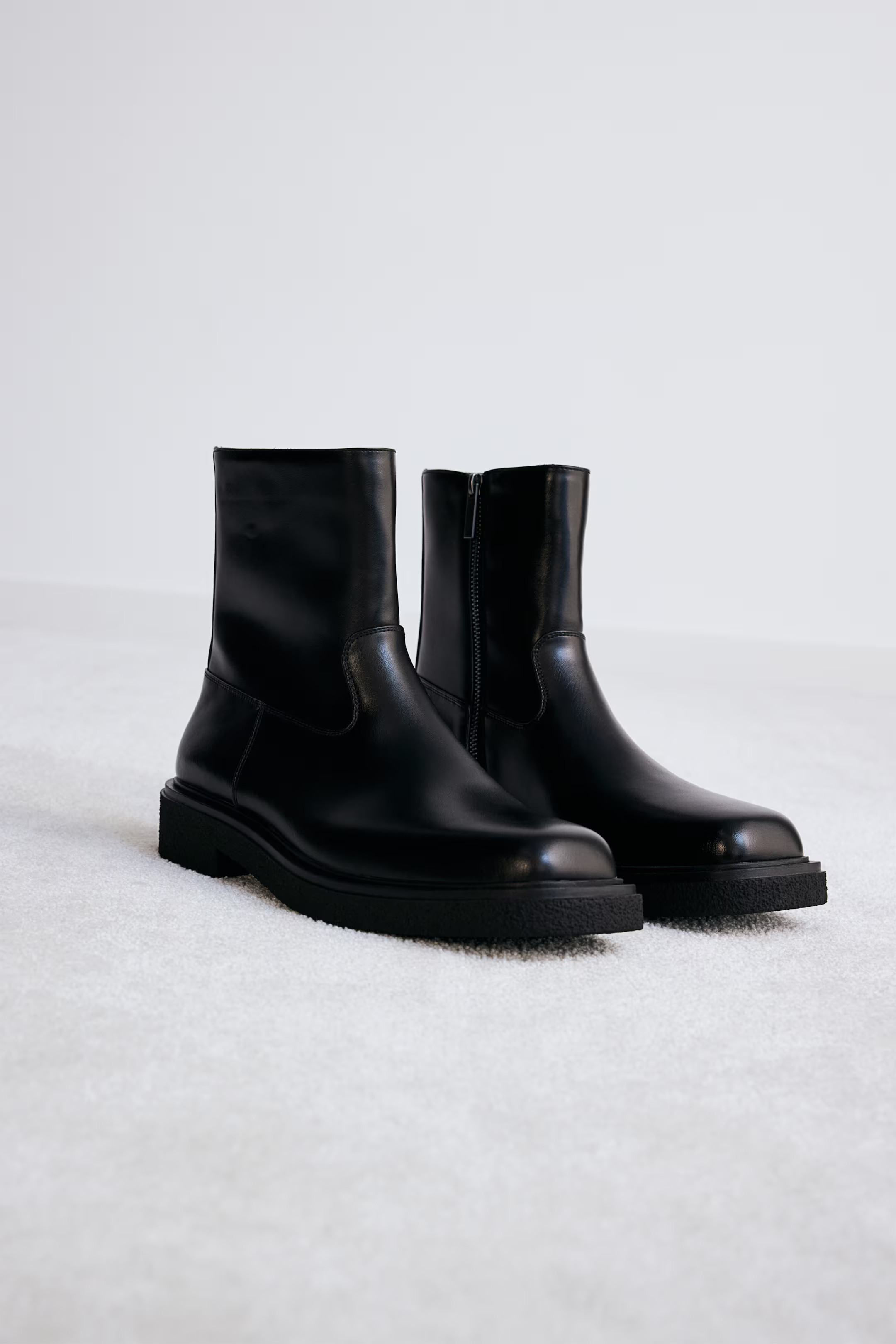 Boots | H&M (UK, MY, IN, SG, PH, TW, HK)