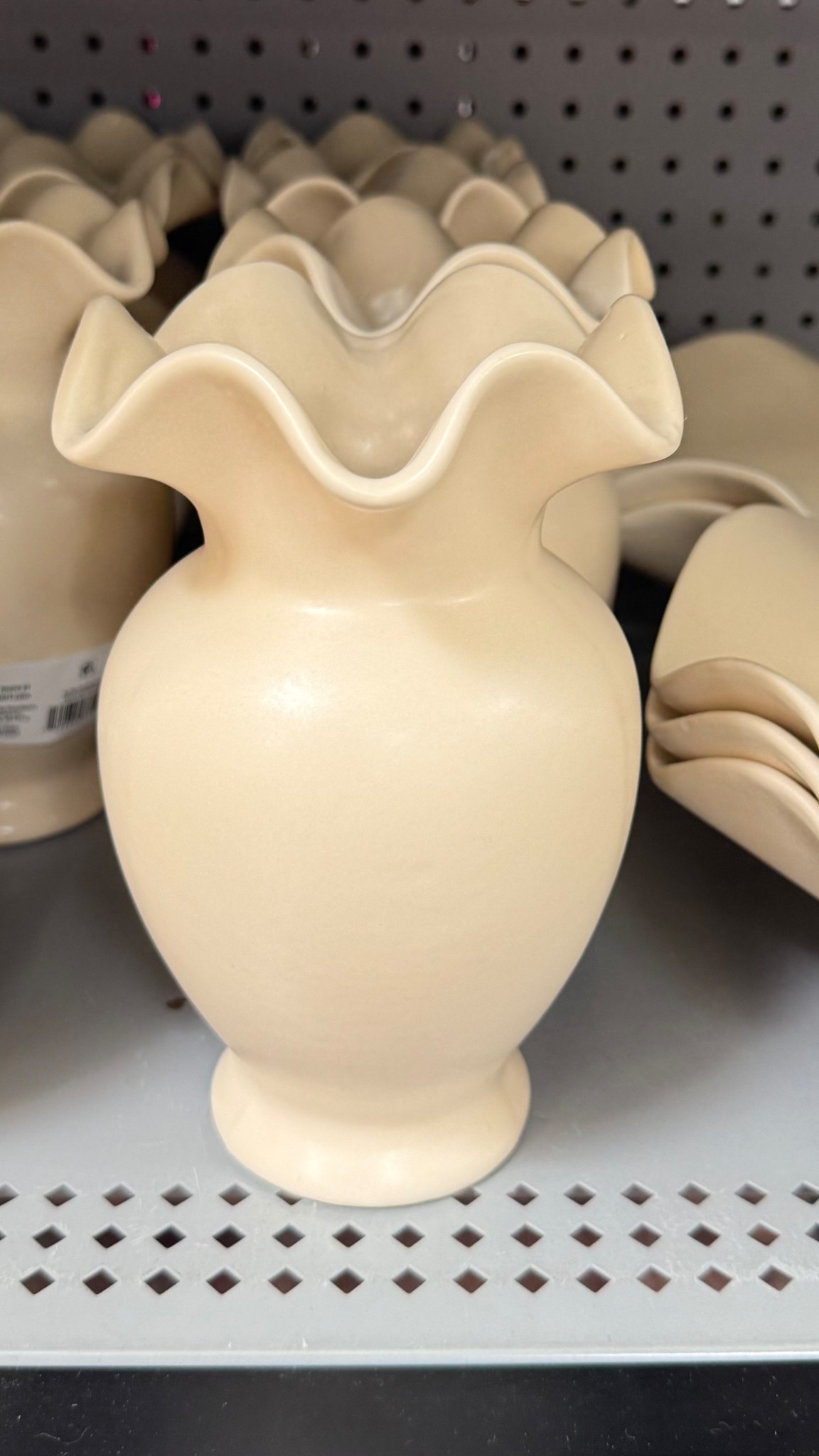 White cream ivory scalloped ceramic vase neutral home decor finds pretty aesthetic cute cozy budget friendly affordable dorm room apartment fall refresh reset, flower vase

#LTKHome #LTKFindsUnder50 #LTKStyleTip