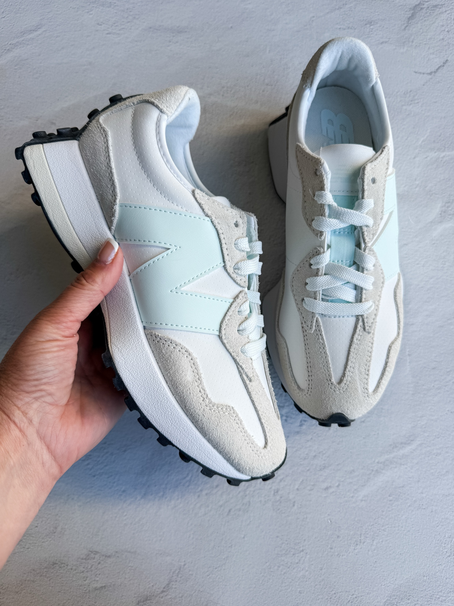 Spring teal blue 327 new balance sneakers are the best! The match my new Varley set and so comfy! 

#LTKSeasonal #LTKActive