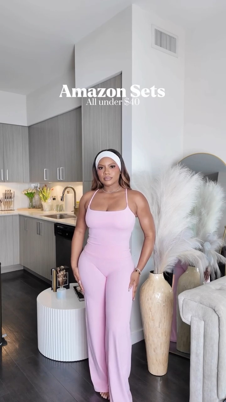 Y’all know I love a good Amazon find, and these sets are giving expensive without the expensive price tag. ✨ Comfortable, flattering, and all under $40. I rounded up my favorite colors and fit girl essentials so you don’t have to scroll for hours.

#LTKfitnessgoals