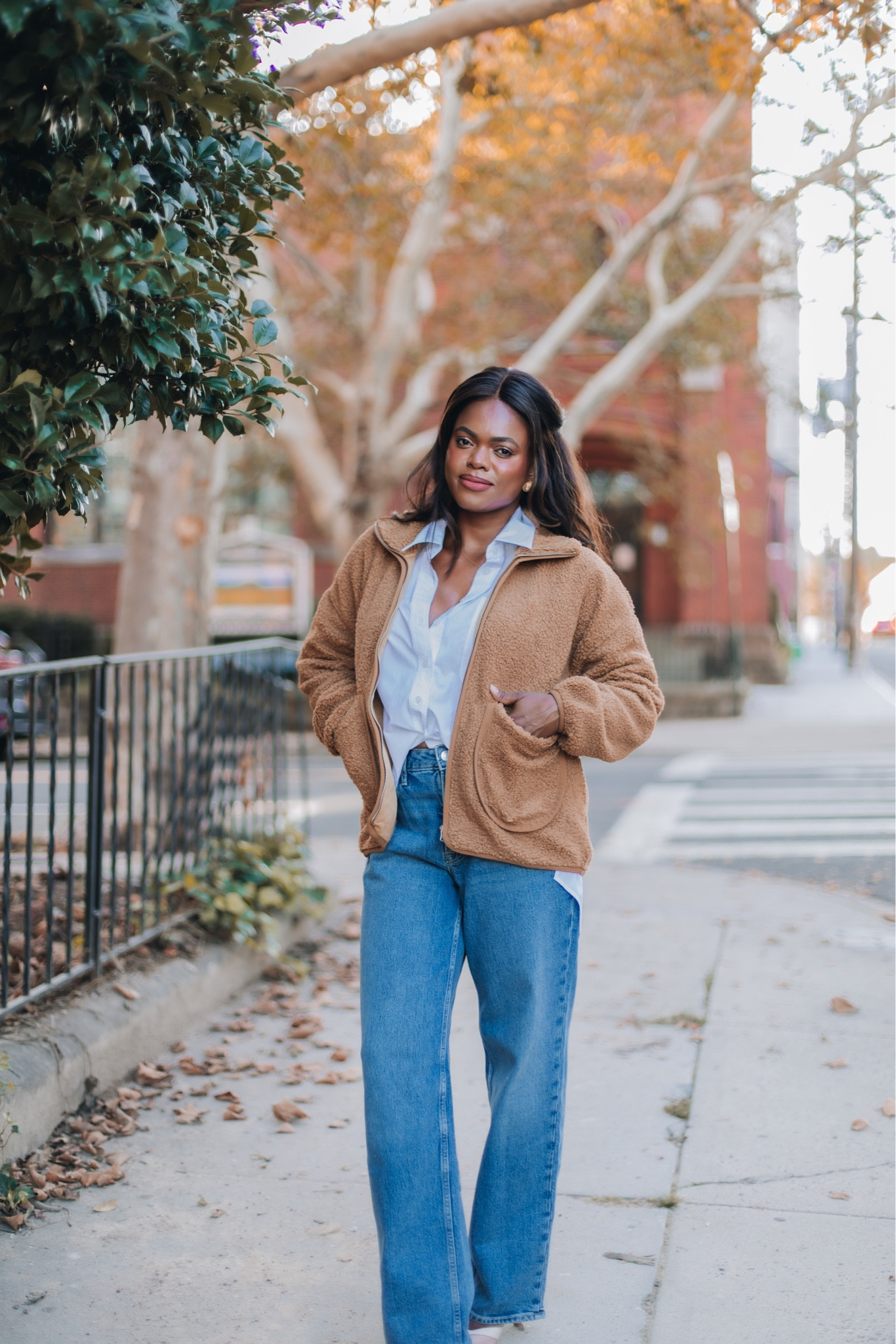 . The best fitting jeans I own and they are under $30 @Walmart and @WalmartFashion

Wearing a size 4 for reference 

 #WalmartPartner #WalmartFashion

#LTKstyletip