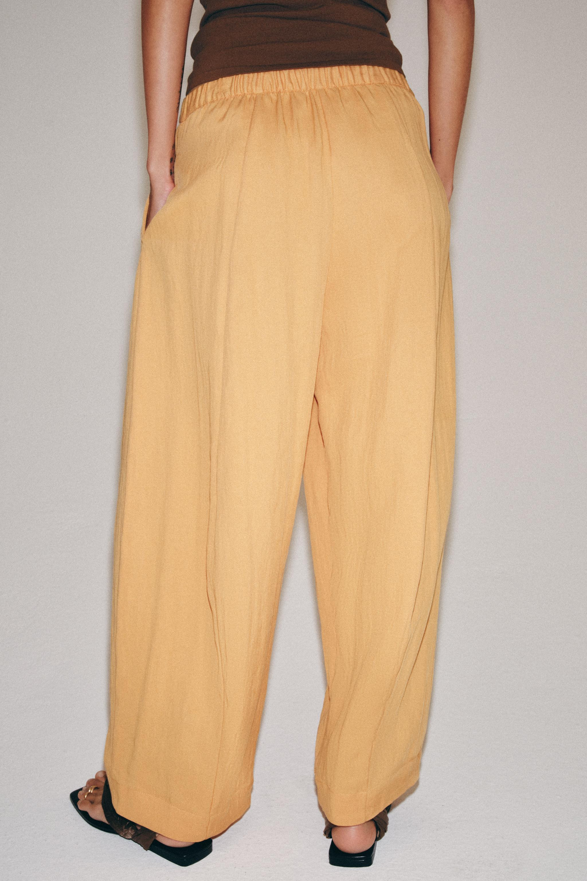 ZW COLLECTION FLOWY BARREL PANTS | Zara US