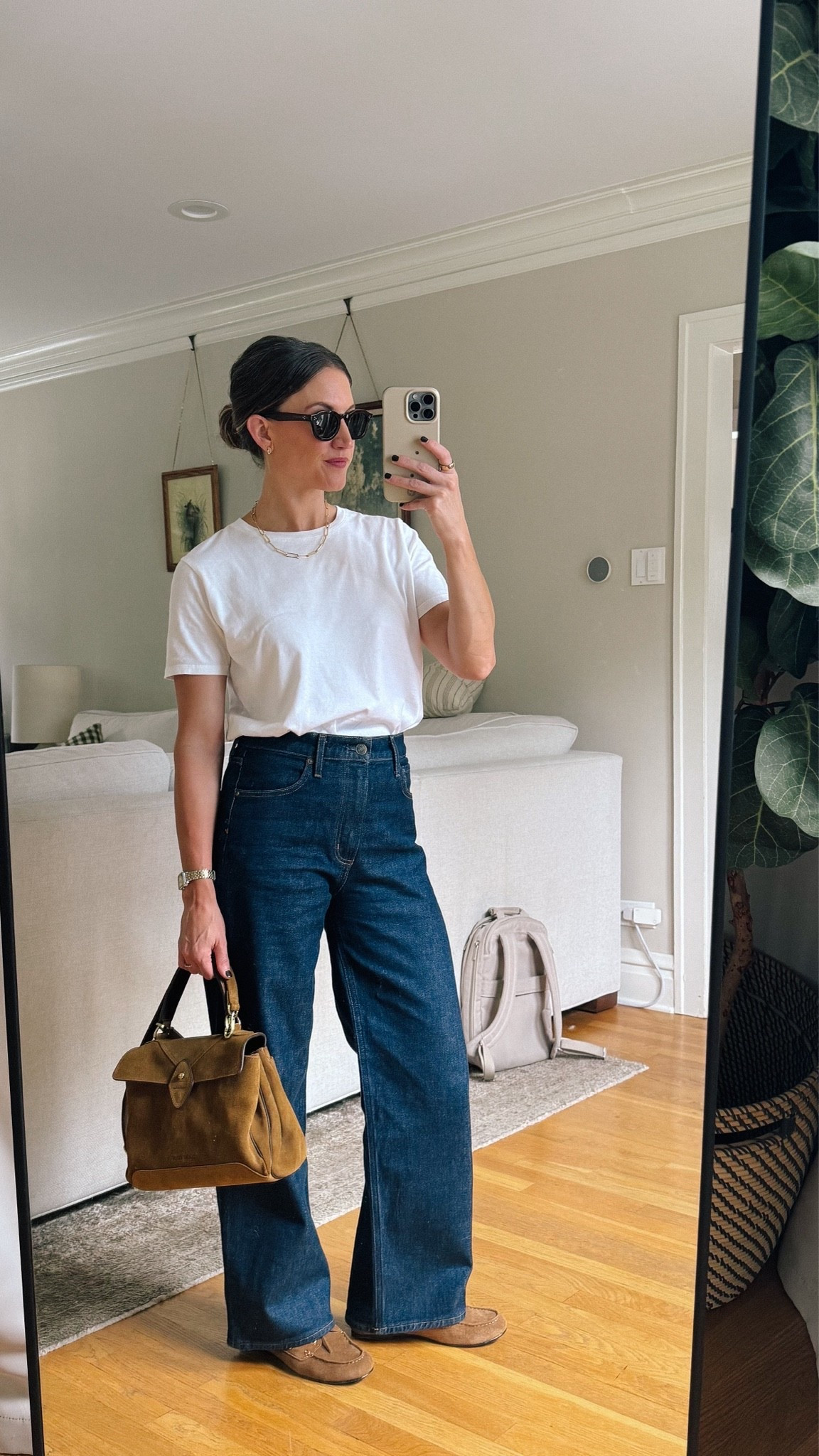 September Capsule // Day Ten

Sèzane tee, S, I sized up. Agolde denim, 26, I sized up. Old Madewell boat shoes, similar linked. Quince sunglasses. Similar necklace linked.

#LTKOver40 #LTKSeasonal #LTKPetite