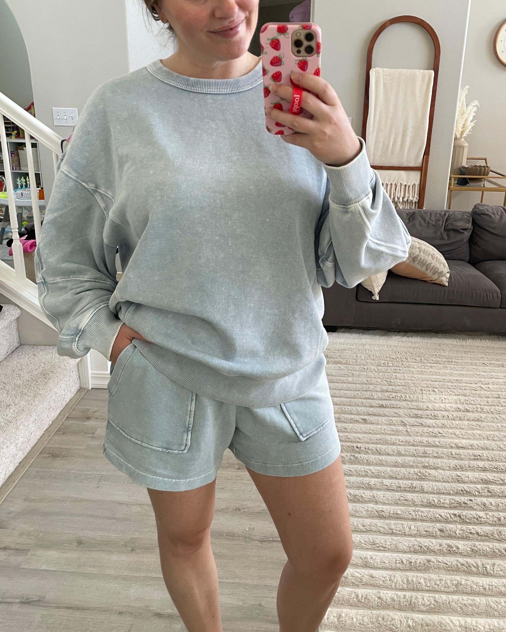 This @Aerie set 10/10 🤌🏼 wearing a M


#LTKxAerie #LTKootd