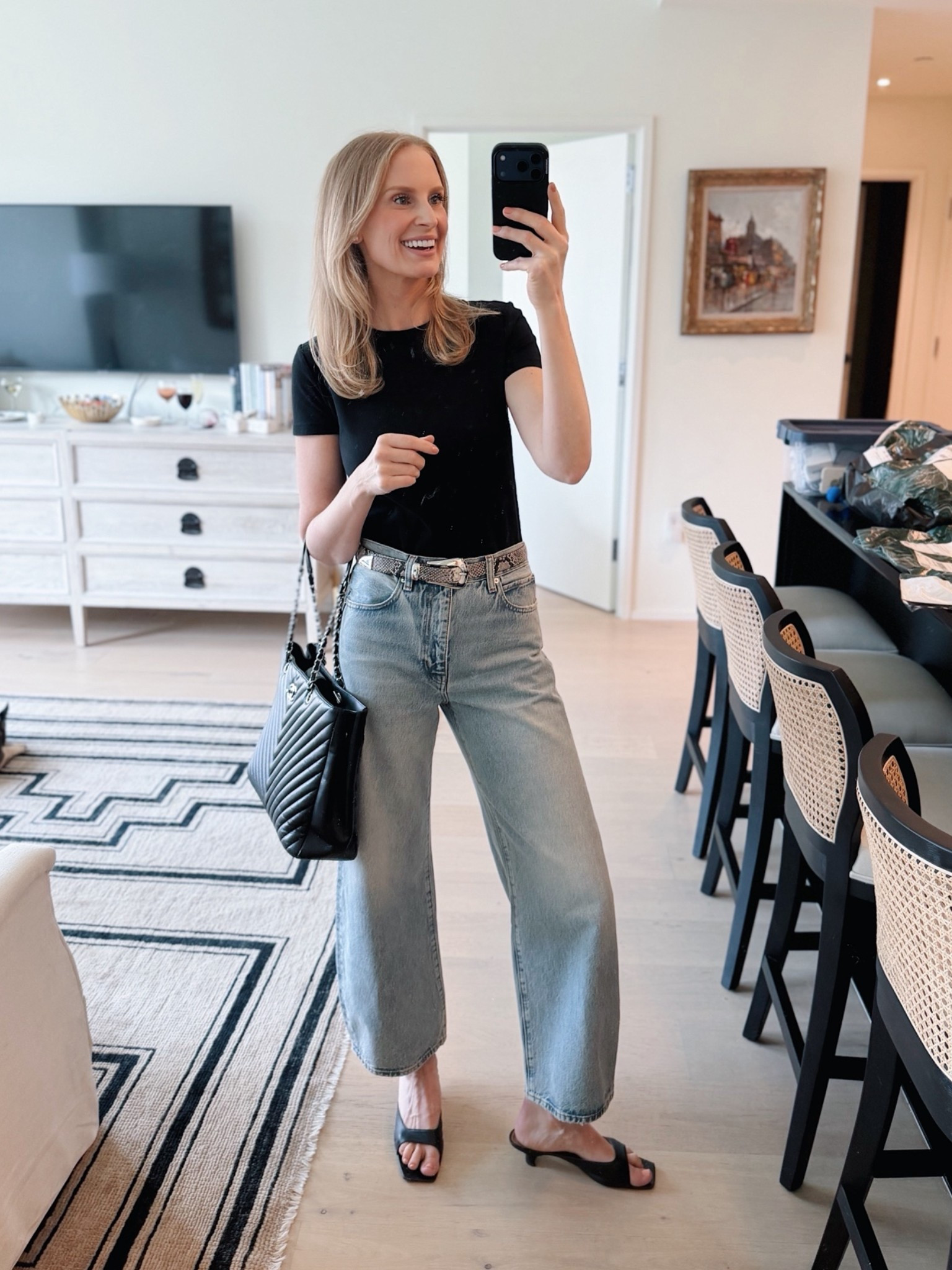 Today’s look for shopping the #NSALE! Wearing an XS in the tee and 25 in the jeans.

#LTKootd