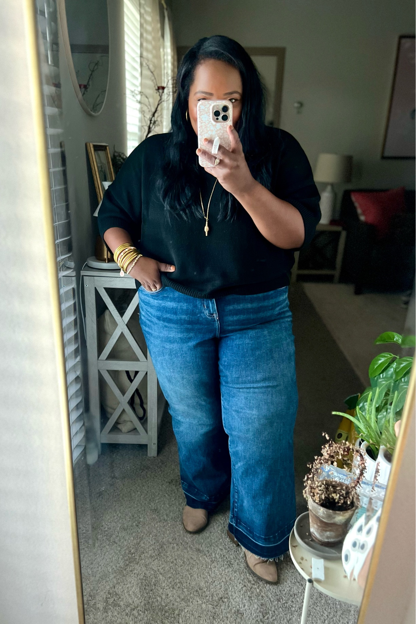 Denim Friday / casual outfit / fall outfits / petite / jeans / plus size denim / cropped sweaters 

#LTKMidsize #LTKSaleAlert #LTKPlusSize