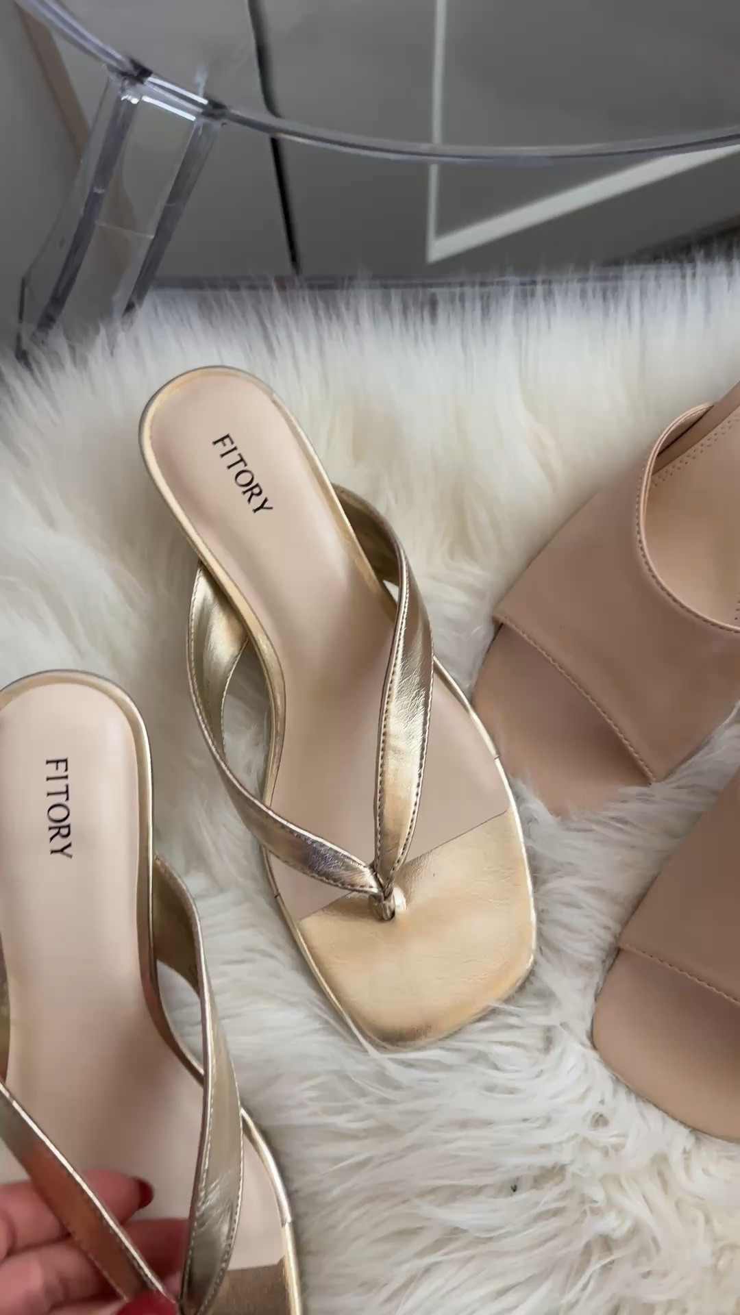 The shoes I can’t stop wearing right jowl they are so good! Super comfortable and chic! They run tts, order your regular size! 

#LTKSeasonal #LTKMothersDay #LTKootd