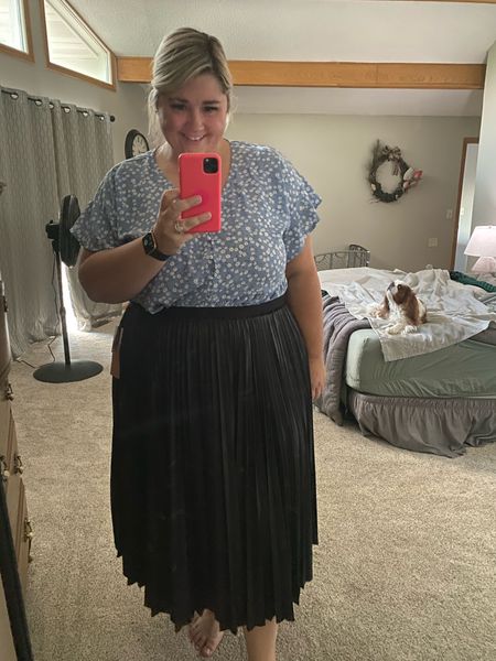 This faux leather skirt is amazing!!! One of my fave pieces of my wardrobe, hands down!!! It is very stretchy, not heavy, the faux leather effect is achieved through shine, and I’m in a 2X. Size inclusive and pairs well with so many things. 

#LTKcurves #LTKunder100 #LTKworkwear