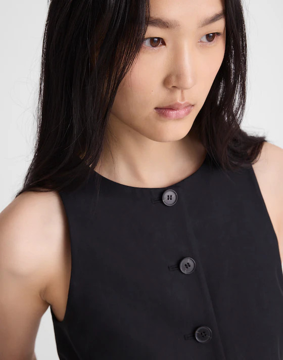 Crewneck Cutaway Vest in Drapey Twill | Madewell