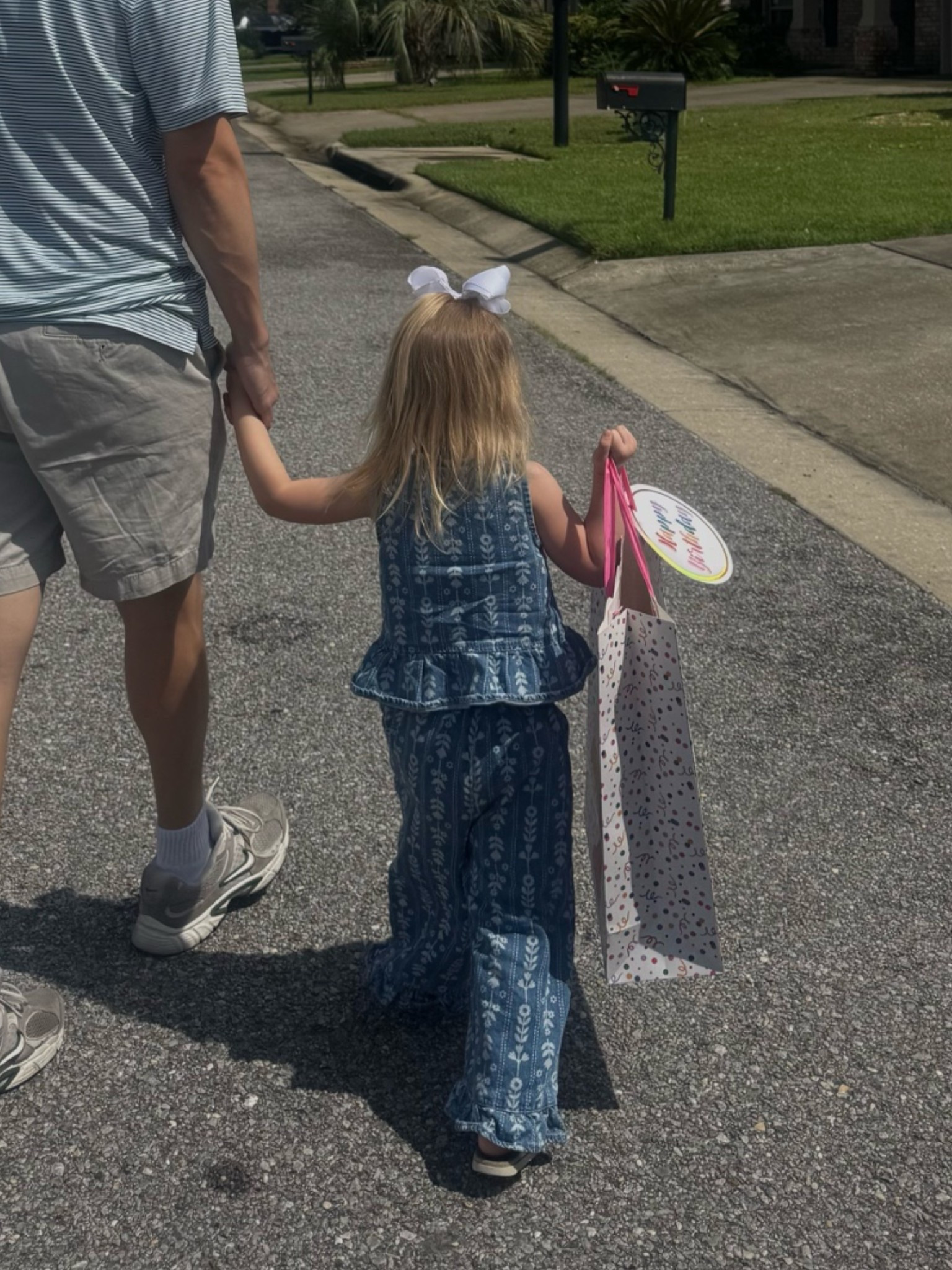What my 3 year old wore to a birthday party today!

#LTKdayinmylife #LTKvlog #LTKKids