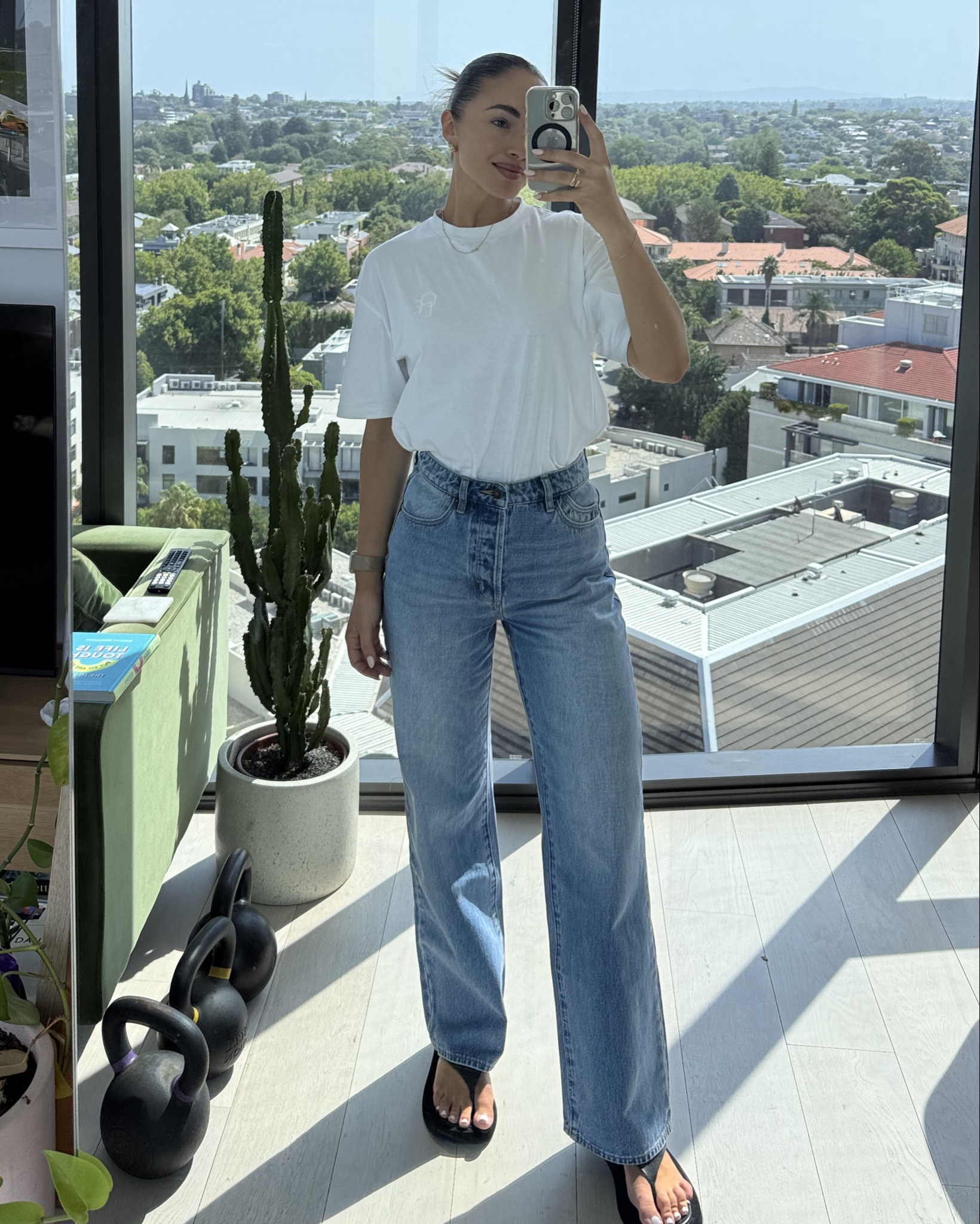 The perfect pair of jeans! The length, the fit around the waist & the butt 🤌🏼 love! 

#LTKstyletip #LTKsummer #LTKaustralia