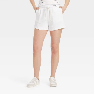 Women's Leisure Studio Mid-Rise Pull-On Shorts - Universal Thread™ | Target