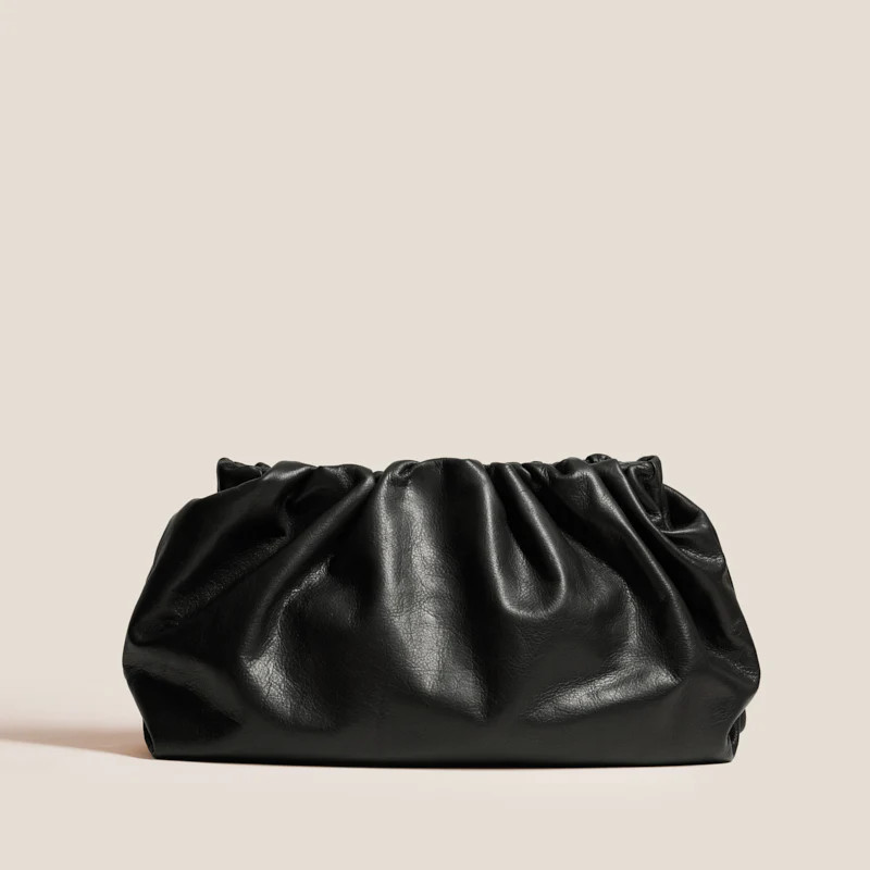 New Mochi Clutch - Heritage "Broken-In" Leather Black | Parker Thatch
