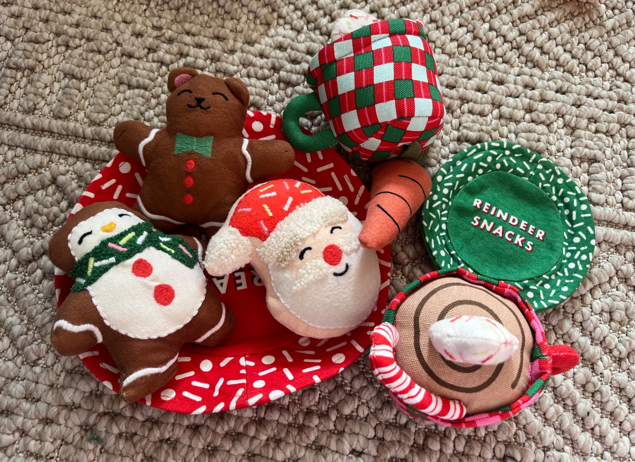The sweetest cocoa and cookie play food set 

#LTKKids #LTKBaby #LTKHoliday