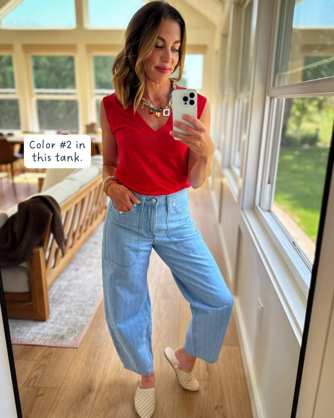 Top: Xs
Jeans: 0
