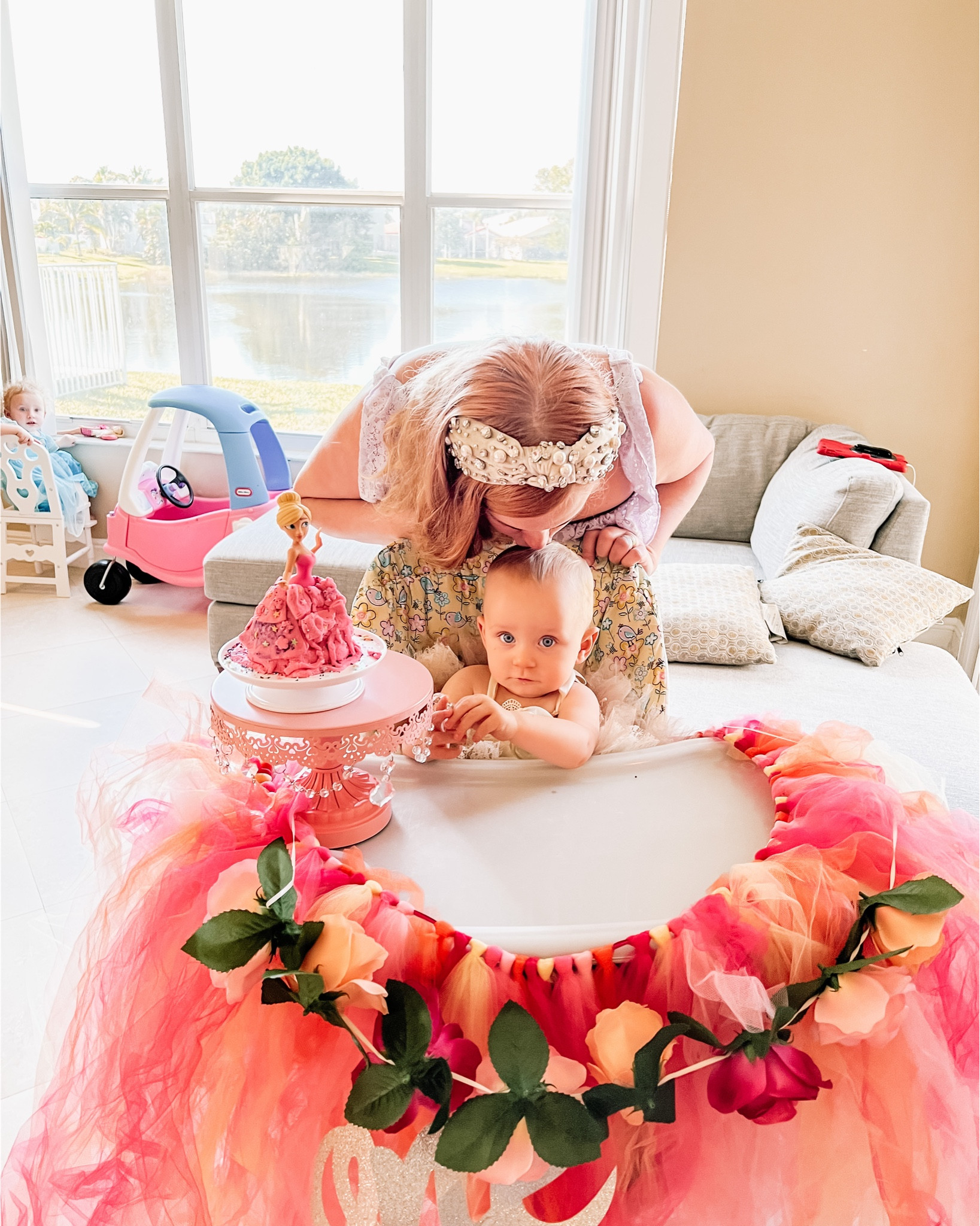 Still not over her first birthday—sharing all the little things I loved #firstbirthday#disneydecorations #cutestsmashcaketutu