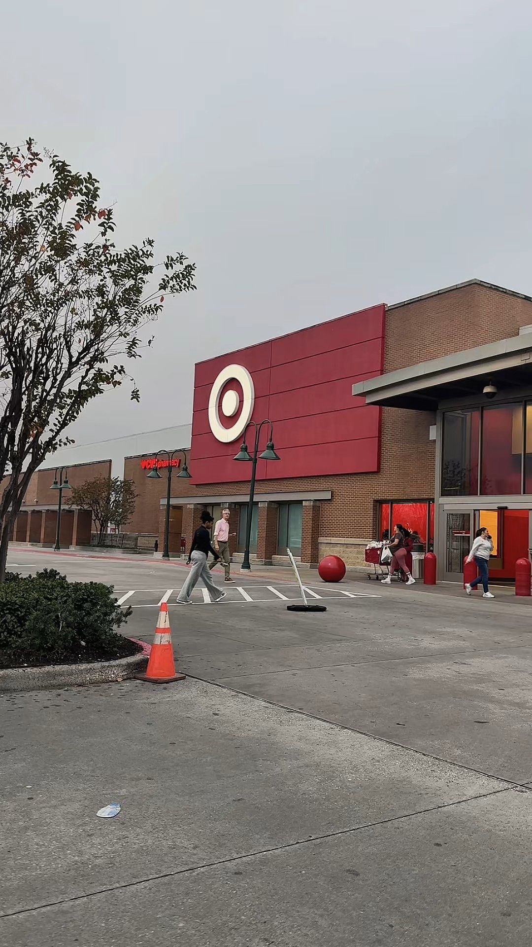 💘 Classic Valentine Energy on a budget.

This red dress is for the woman who loves a little sexiness in a classic way. It hugs your curves in all the right places soft, smooth, and supportive where it counts and instantly makes you feel confident the moment you zip it up.

Perfect for:
✨ Dinner dates
💕 Galentine’s outings
💄 A solo night to remind yourself you’re the main character

The best part? She looks expensive but won’t break the bank. Pair her with gold accessories and soft glam for that effortless Budget-Luxe Wife Era look.

🖤 Tap to shop this outfit and recreate the full vibe.

#ValentinesOutfit #BudgetLuxe #CurvyFashion #ValentinesStyle #DateNightDress #LTKUnder100 #AshleyDelore #ConfidentWifeEnergy #LTKCurves #LTKHoliday

#LTKValentine