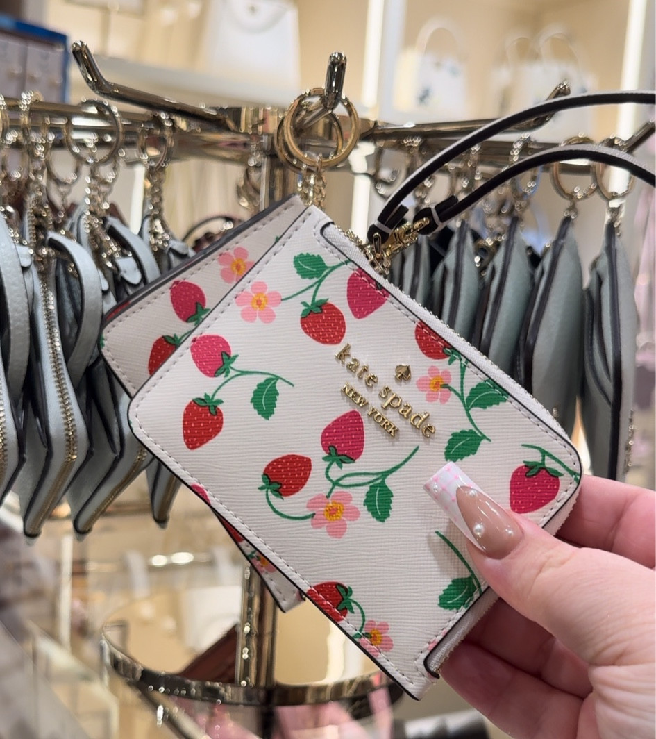 my second favorite wallet from the strawberry kate spade collection 🍓🥰 