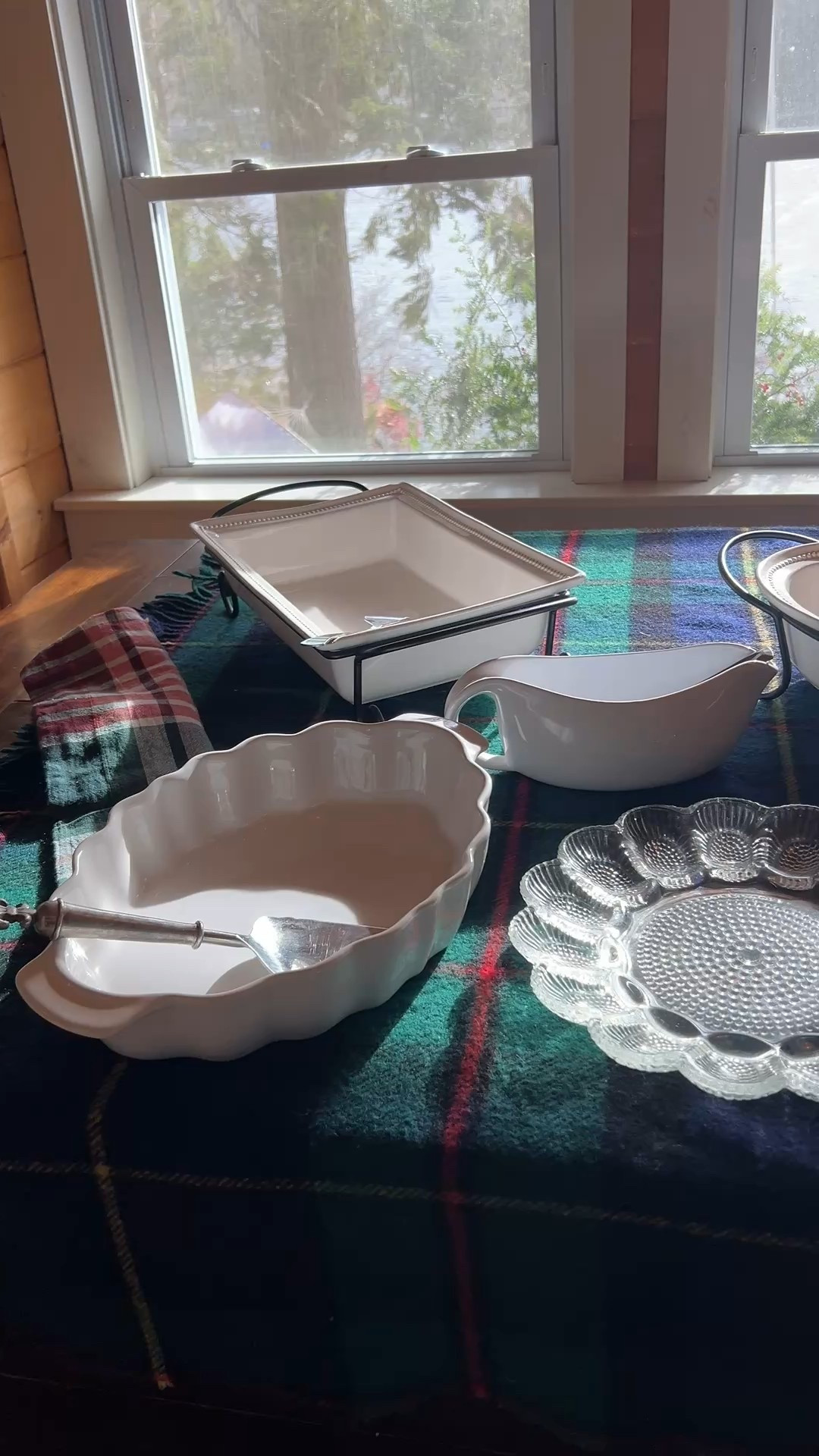 Still need serving dishes and supplies for Chrustmas?  I always pull mine out and get everything organized in advance so I’m not in a pinch on a holiday.  Affordable serving dishes | hosting Thanksgiving | Hosting Christmas #christmashost #hostingthanksgiving #servingdishes #affordabletable

#LTKHoliday #LTKSeasonal