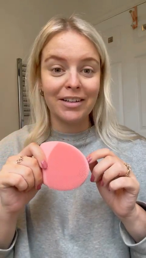 Obsessed with the FOREO Luna 4 ❤️

#LTKCyberWeek #LTKGiftGuide #LTKbeauty