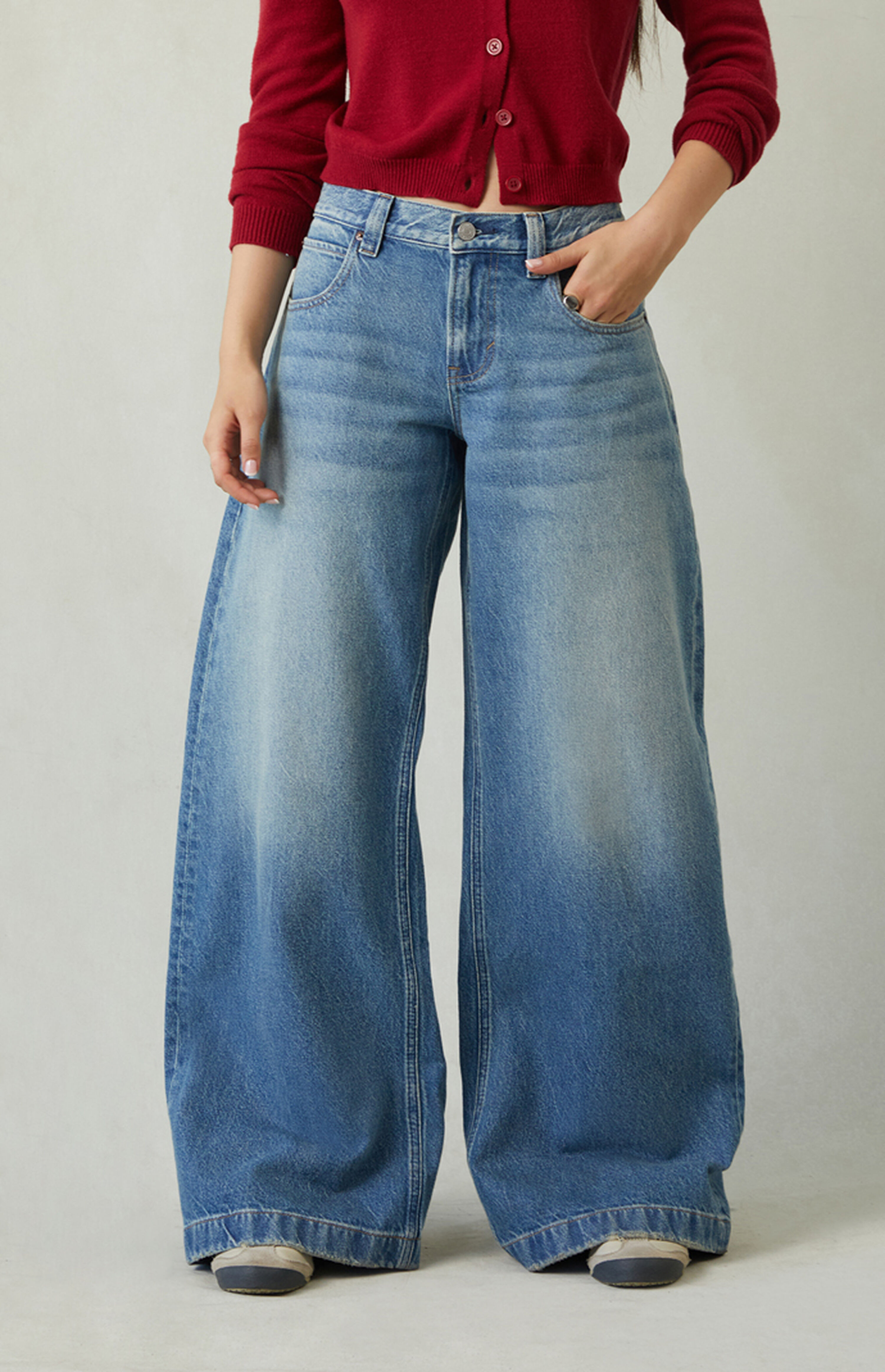 Pacsun Sloane Low Rise Ultra Baggy Jeans Medium Blue | PacSun | PacSun