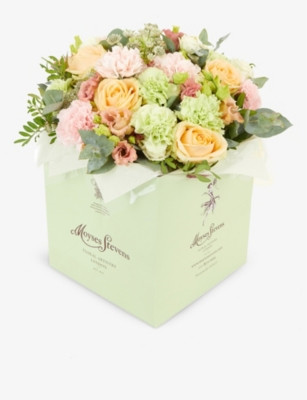 Peach roses and carnations bouquet | Selfridges