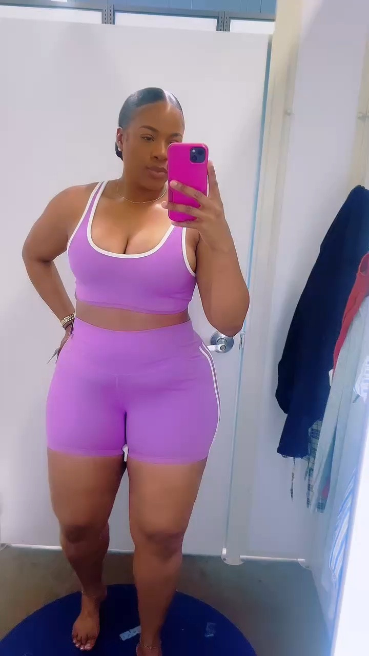 This color is screaming spring🔥

#LTKMidsize #LTKTall #LTKPlusSize