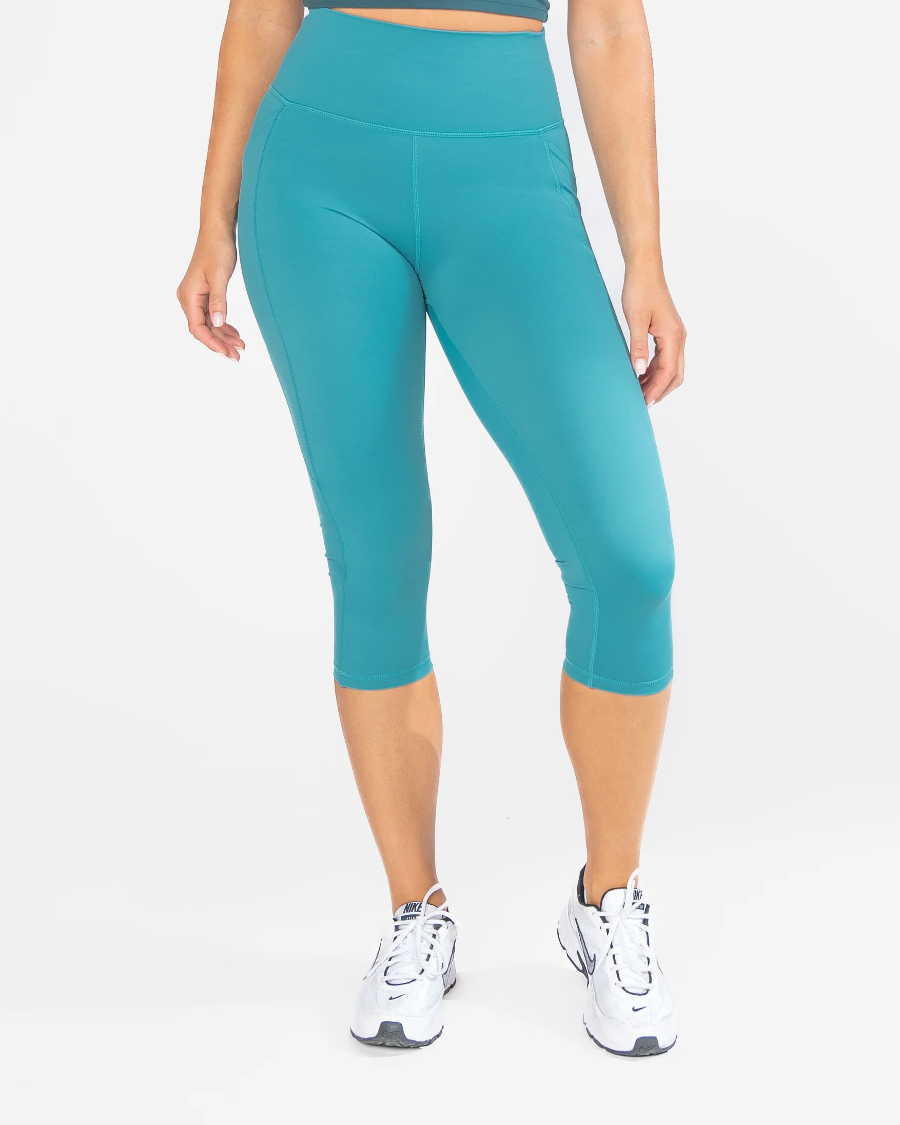 Lux Pace Capri (19 in.) - Harbor | Senita Athletics
