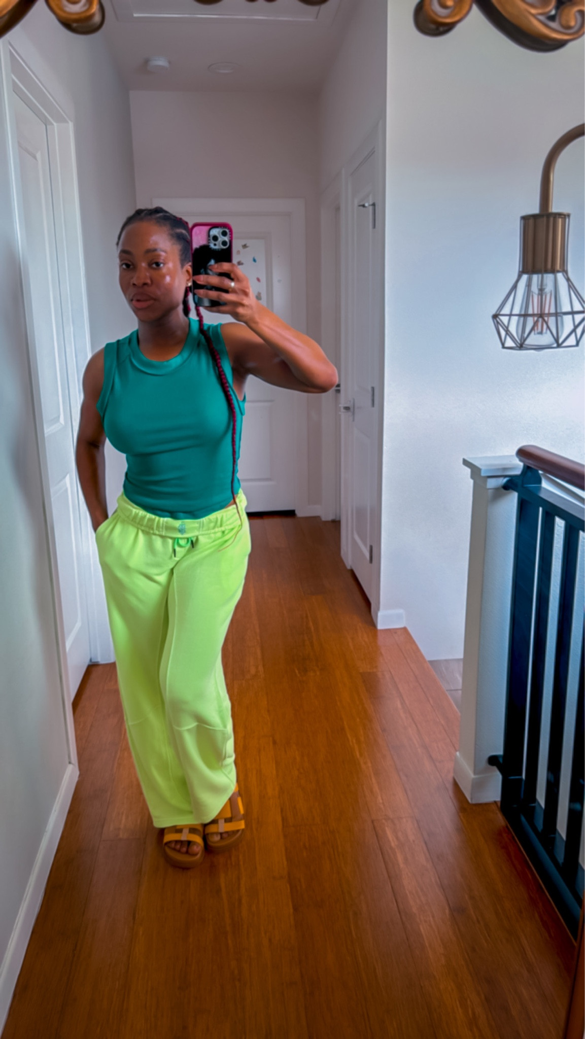 Very casual…


#LTKstyletip