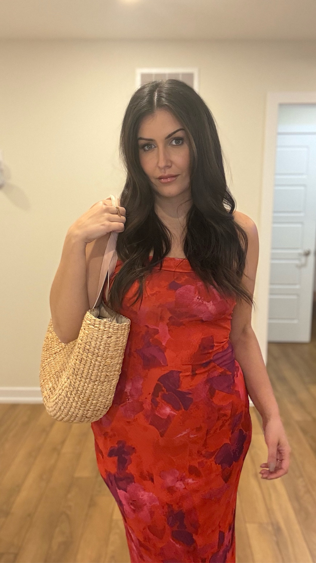 Respectfully... we're not hiding our arms or shoulders in 2026.
Strapless. Midsize. Zero apologies.



#fashionreels #stylegoals #ootd #styleinspo #fashioninspo 

#LTKdresses #LTKmidsize #LTKstyletip