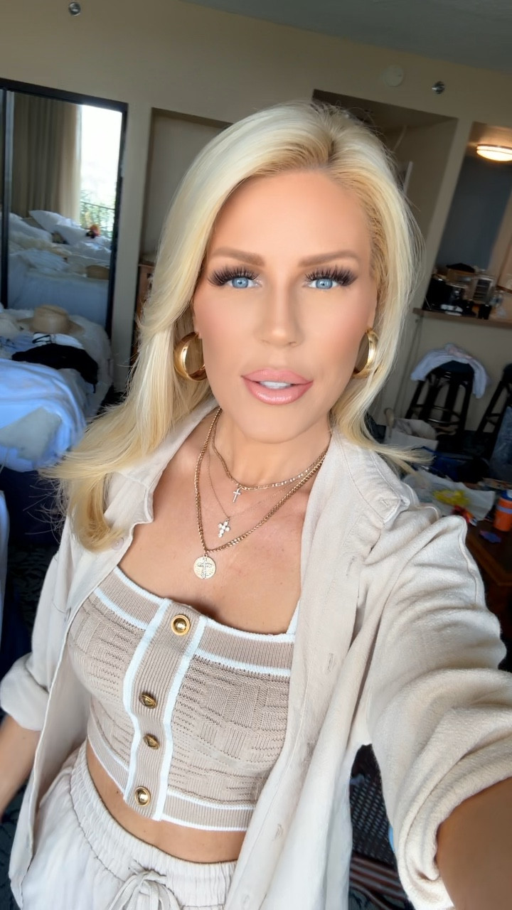 My comfy cute look for Sea World! 
This linen set is so comfy and the perfect set for summer! The exact one is sold out but I linked similar ones ❤️

I got the size small but size up if you want it a little more loose fitting. 

My top I got in a size small too but if you have a bigger breasts size up as well. 

#LTKVideo #LTKSummerSales #LTKTravel