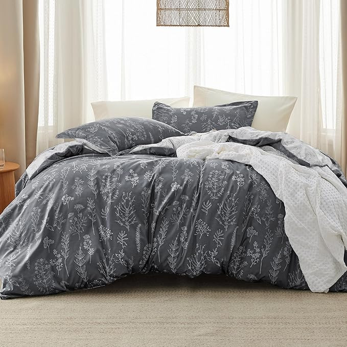 Bedsure Oversized Queen Comforter Set - Dark Grey Bed Set, 3 Pieces Cute Floral Bedding, 1 Soft R... | Amazon (US)