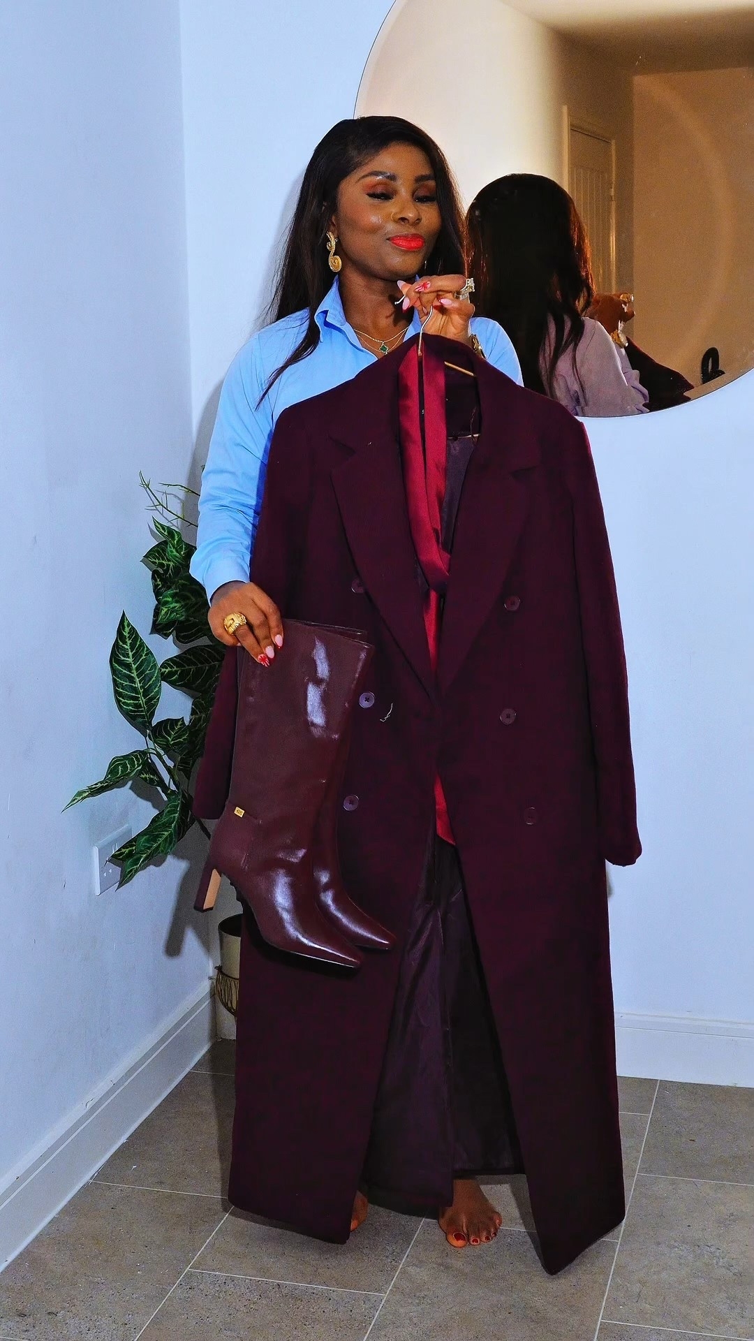 Burgundy is officially the new black 🤎🍷
Something about a crisp shirt, a tie, and knee-high boots just hits different.

Chic. Powerful. Effortless.
You can tell I’m obsessed 😌✨

🛍️ Shop the look via LTK
💾 Save this for outfit inspo

#LTKFashionMonth #LTKworkwear #LTKuk