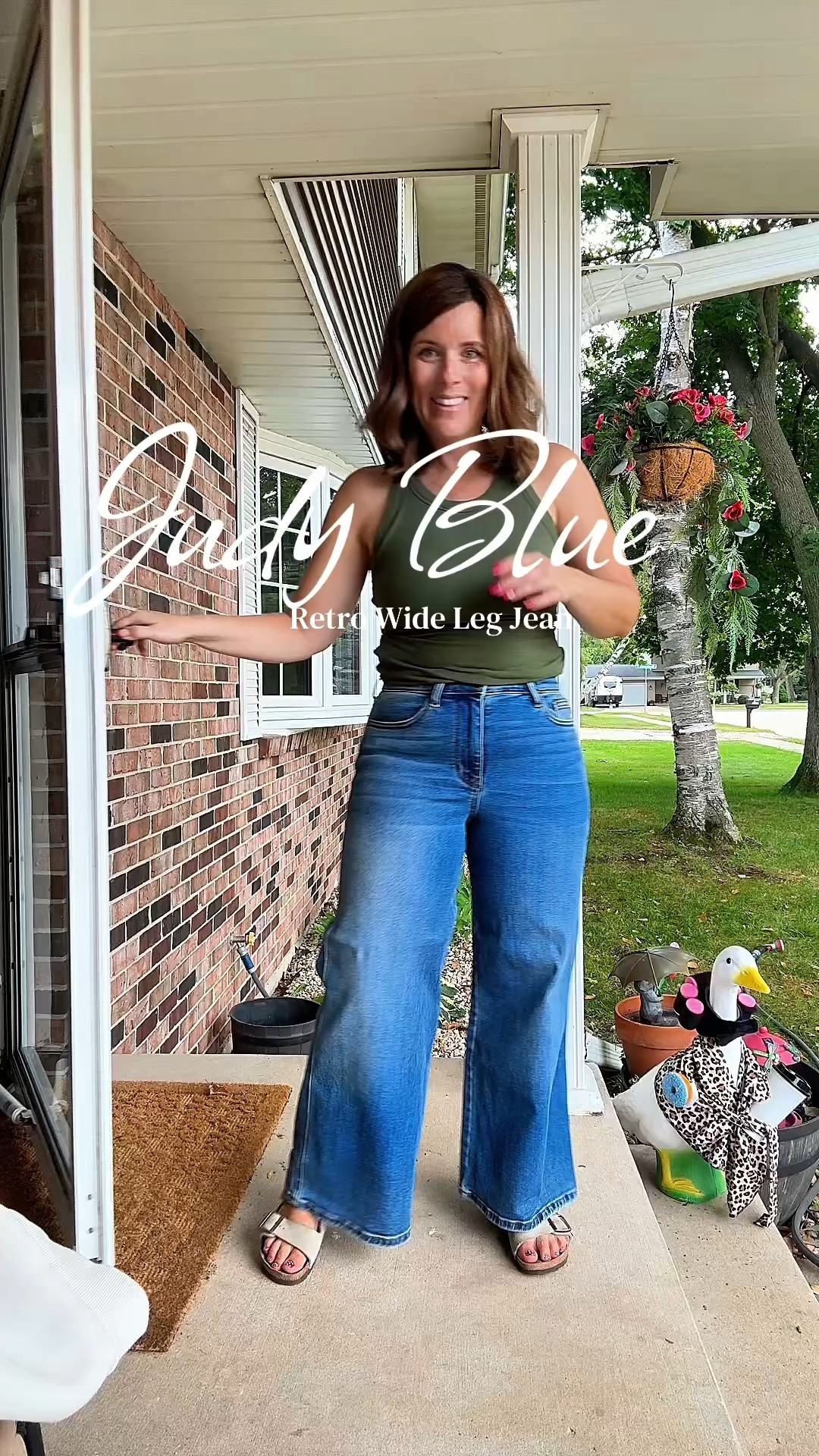 Judy Blue wide leg retro denim jeans for short girls and tall girls! These come in five different inseams!