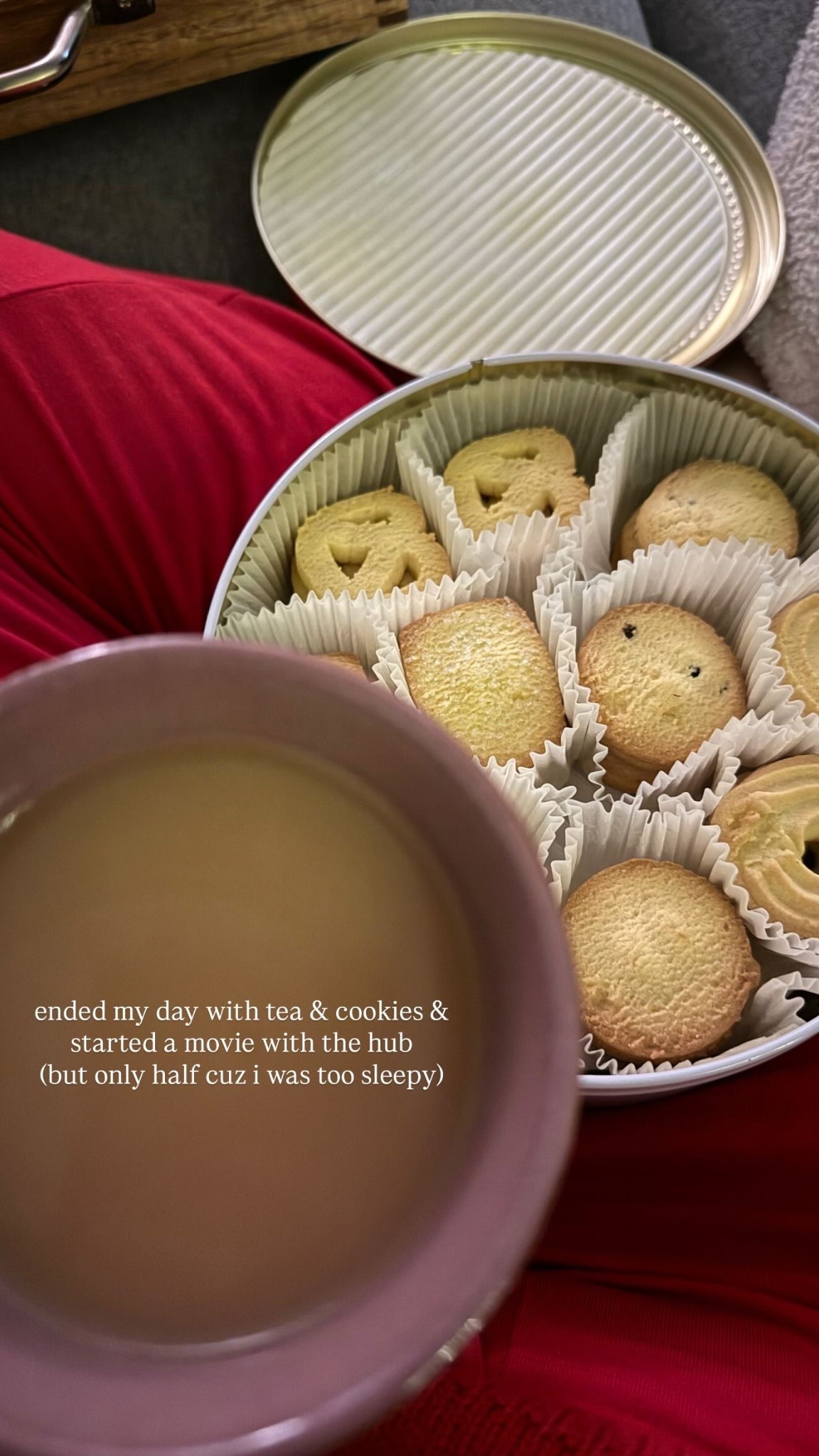 ended my day with tea & cookies & started a movie with the hubs (but only half cuz i was too sleepy)

#LTKdayinmylife #LTKfoodie #LTKHoliday