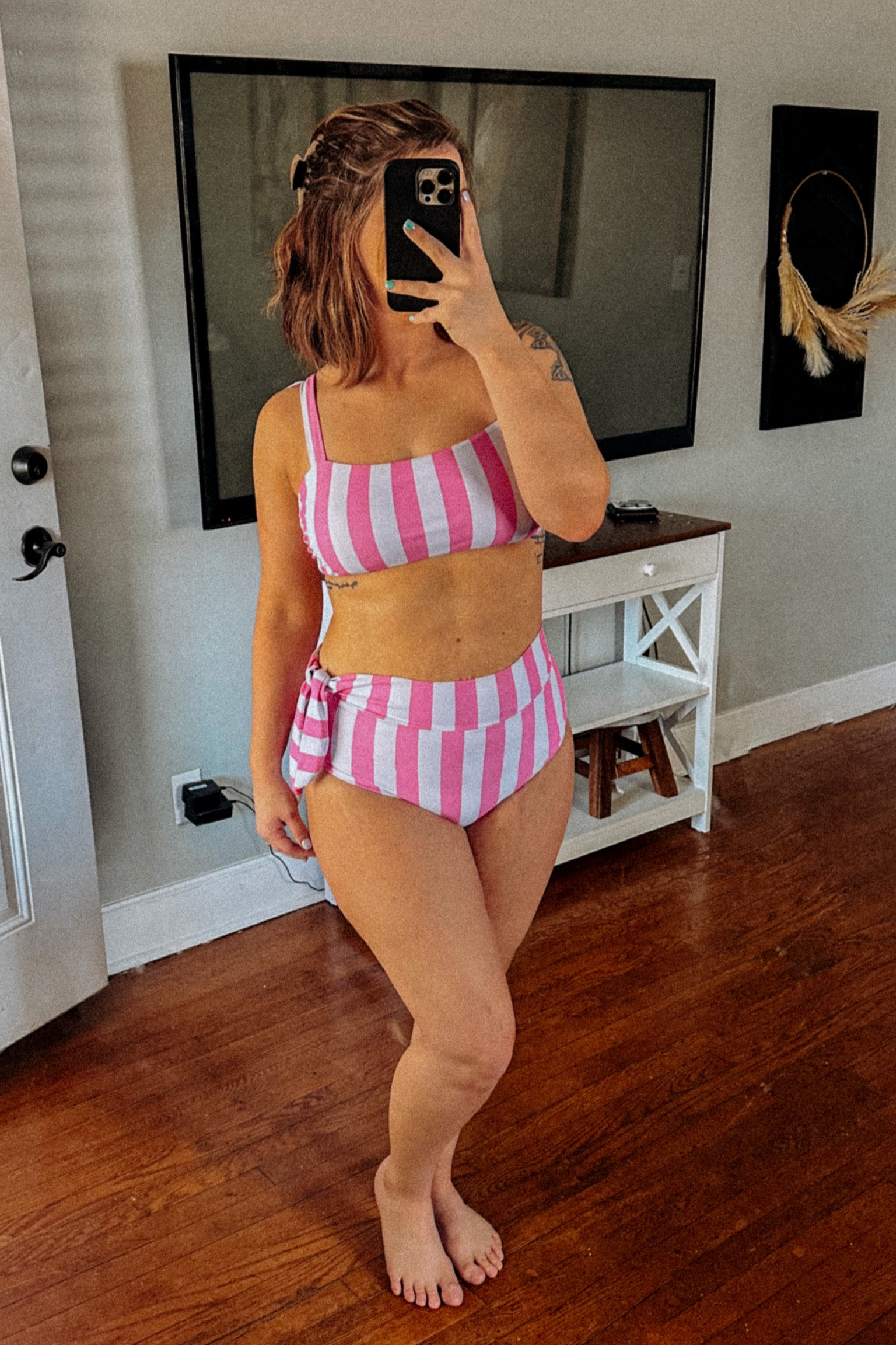 The one I have on is no longer available but I linked one similar by the same brand!
I'm in a medium 🎀

#LTKSeasonal #LTKmidsize